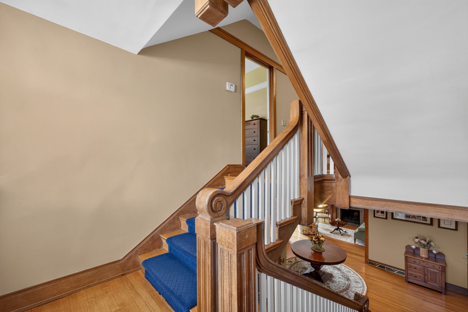 729 W Downer Place, Aurora, IL 60506 729 W Downer Place, Aurora, IL 60506