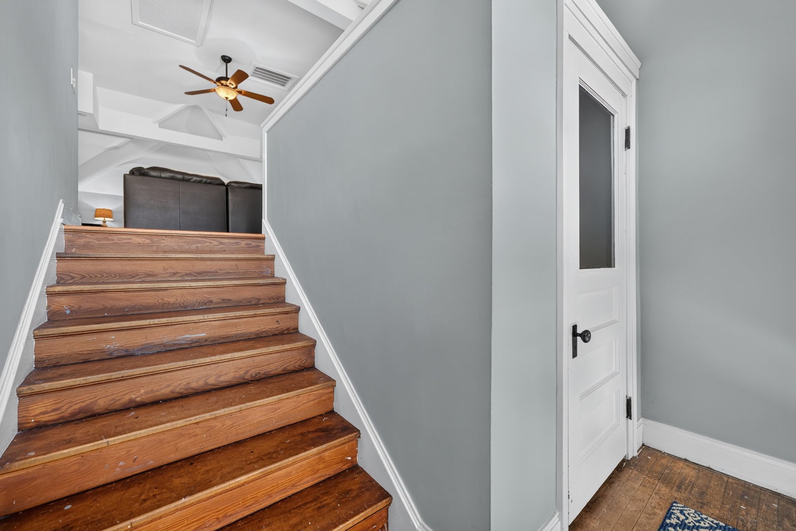 729 W Downer Place, Aurora, IL 60506 729 W Downer Place, Aurora, IL 60506