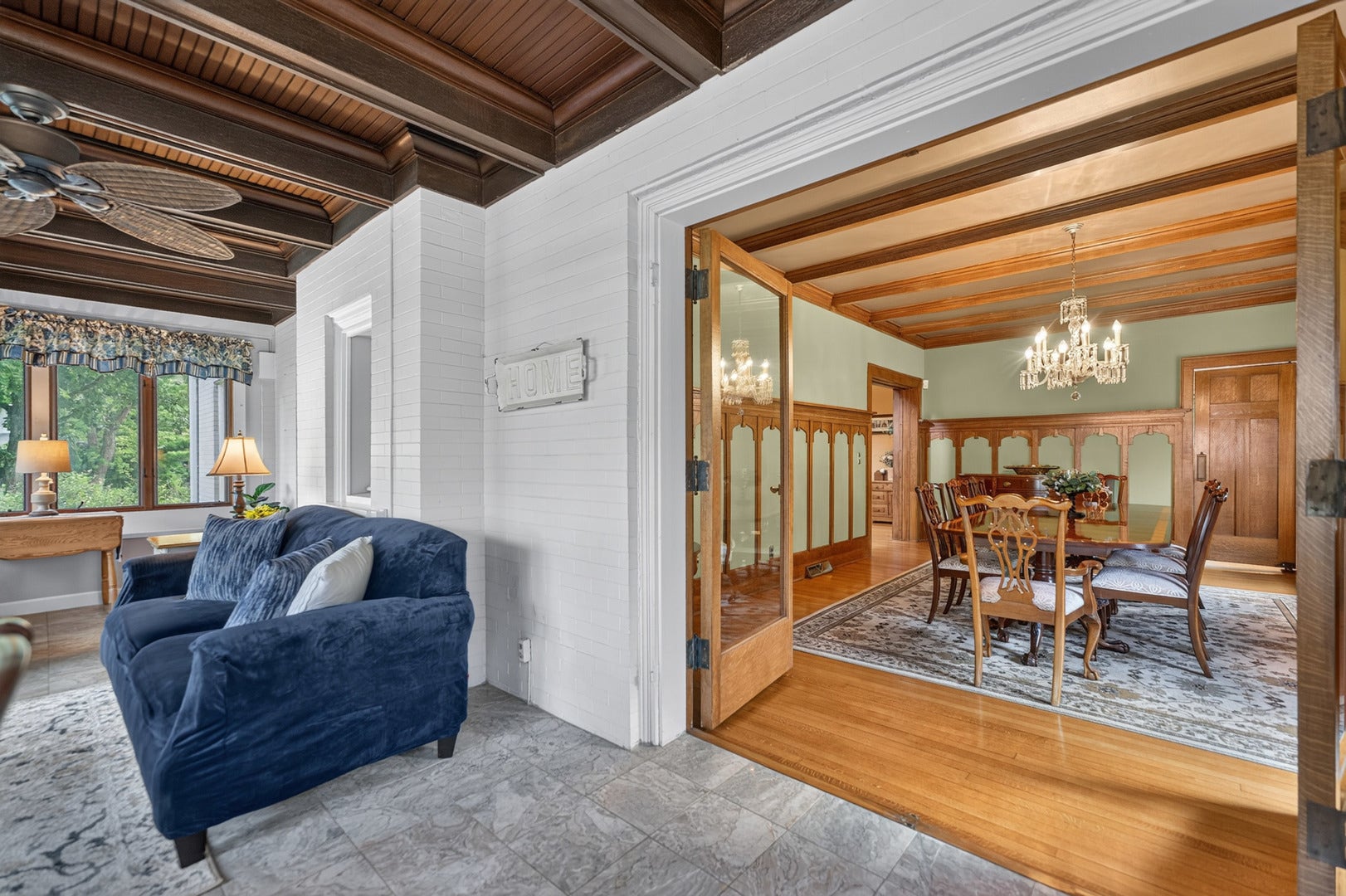 729 W Downer Place, Aurora, IL 60506 729 W Downer Place, Aurora, IL 60506