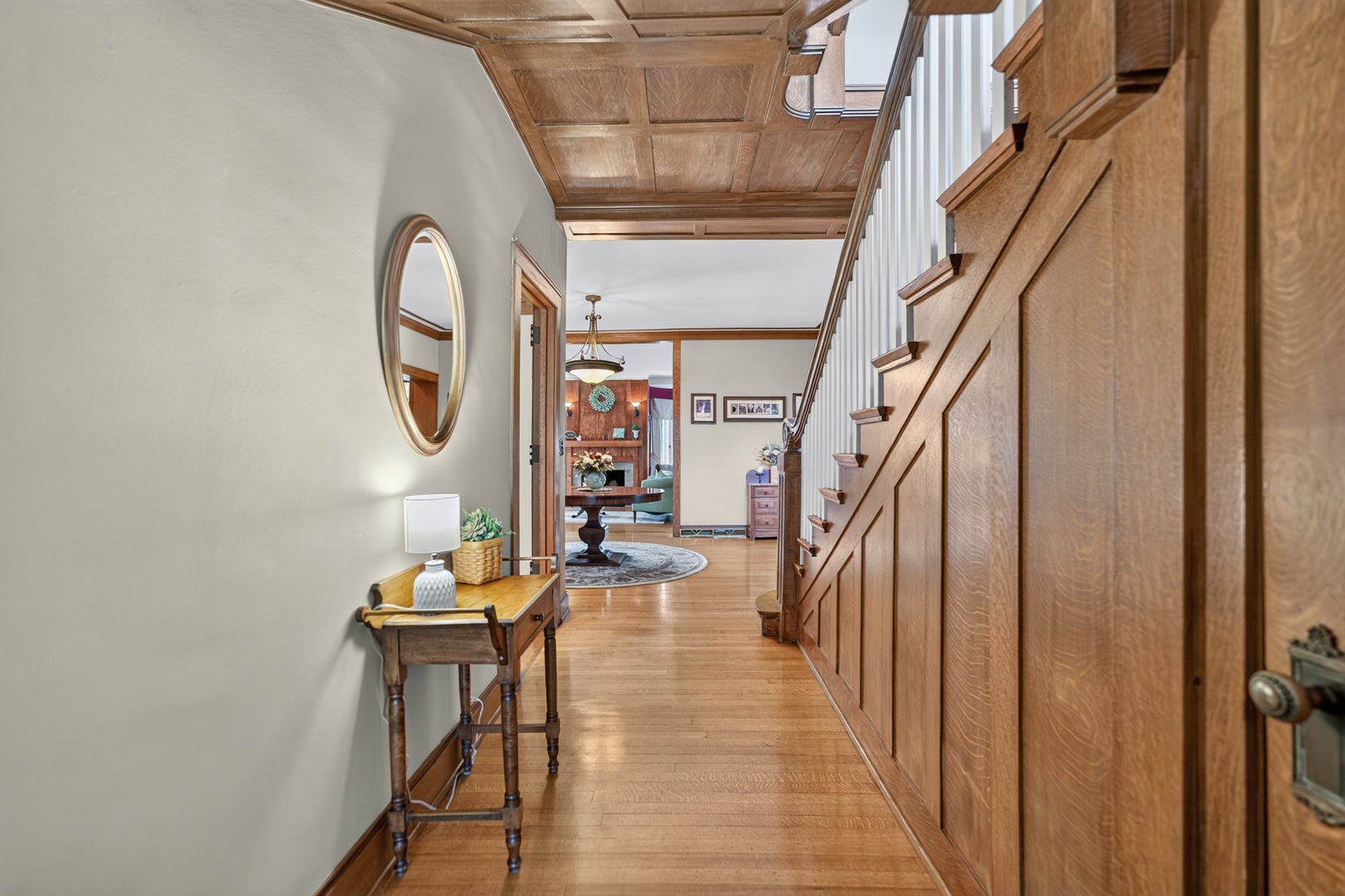729 W Downer Place, Aurora, IL 60506 729 W Downer Place, Aurora, IL 60506