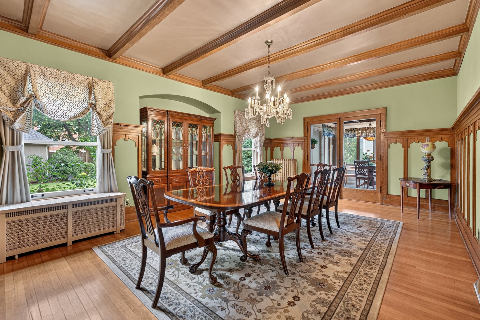 729 W Downer Place, Aurora, IL 60506 729 W Downer Place, Aurora, IL 60506