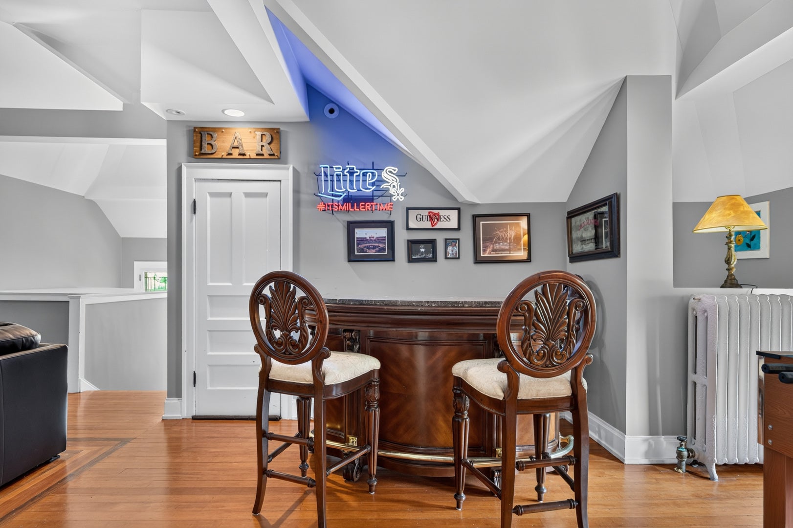 729 W Downer Place, Aurora, IL 60506 729 W Downer Place, Aurora, IL 60506