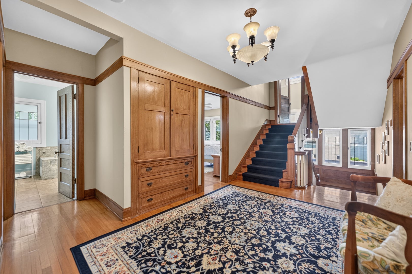 729 W Downer Place, Aurora, IL 60506 729 W Downer Place, Aurora, IL 60506