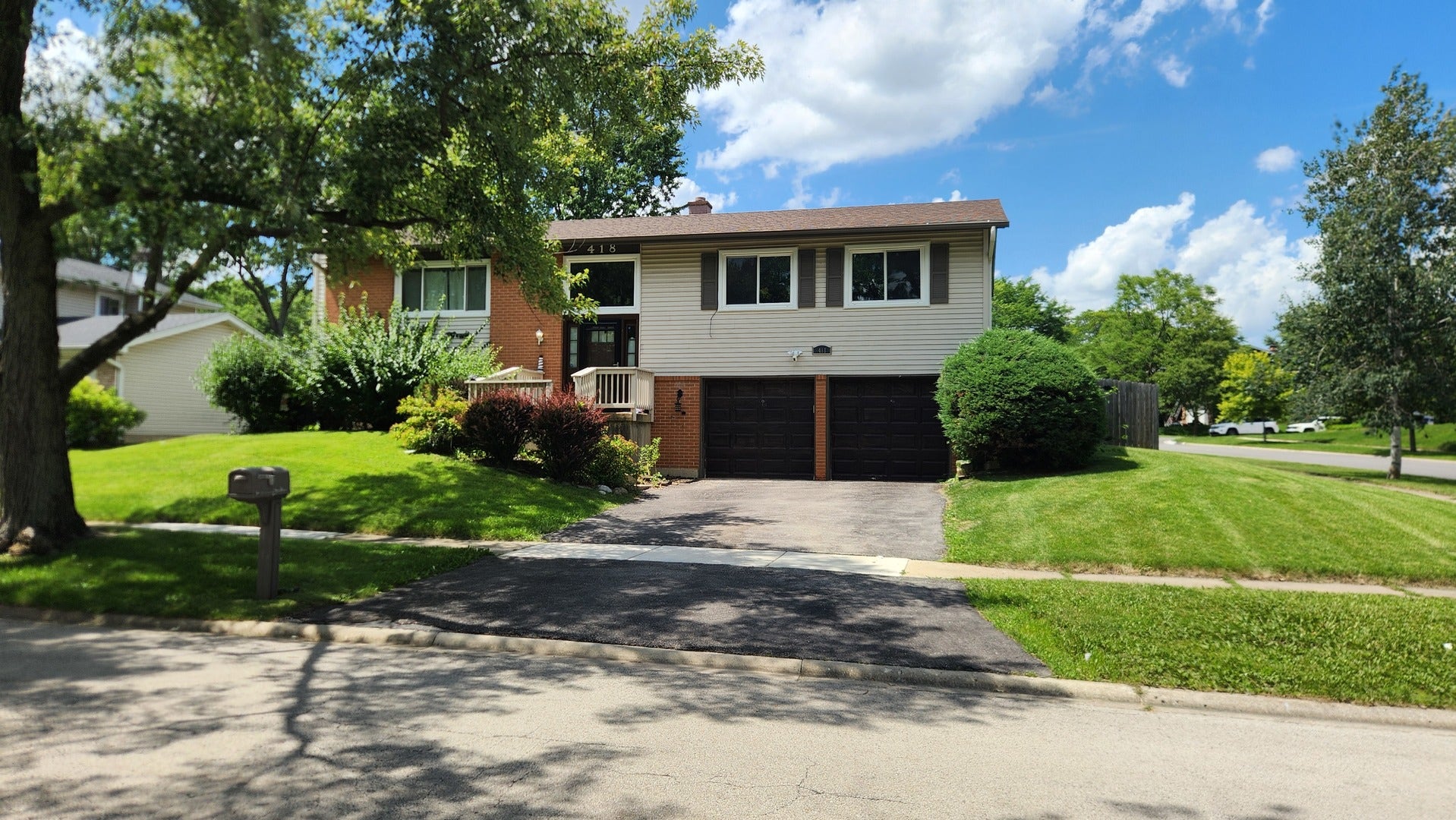 418 Assembly Drive, Bolingbrook, IL 60440 418 Assembly Drive, Bolingbrook, IL 60440