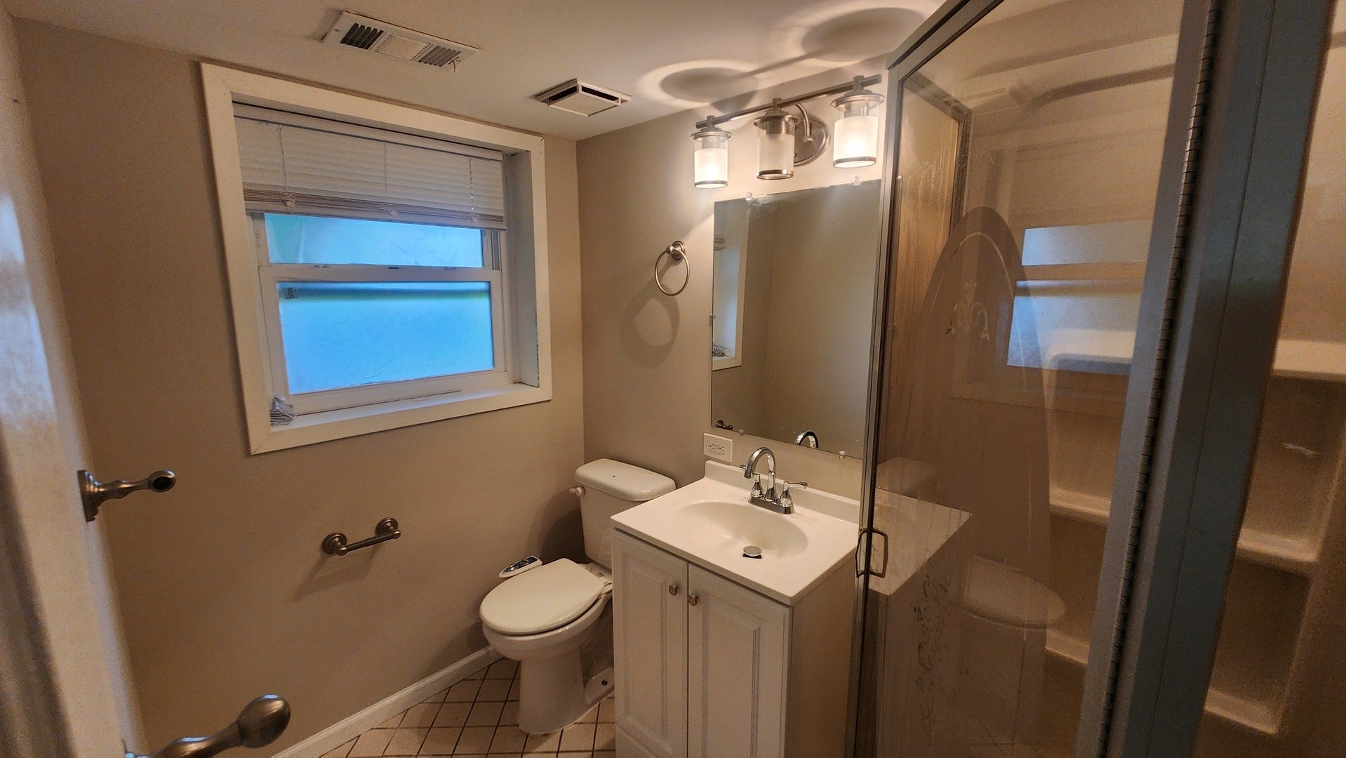 418 Assembly Drive, Bolingbrook, IL 60440 418 Assembly Drive, Bolingbrook, IL 60440