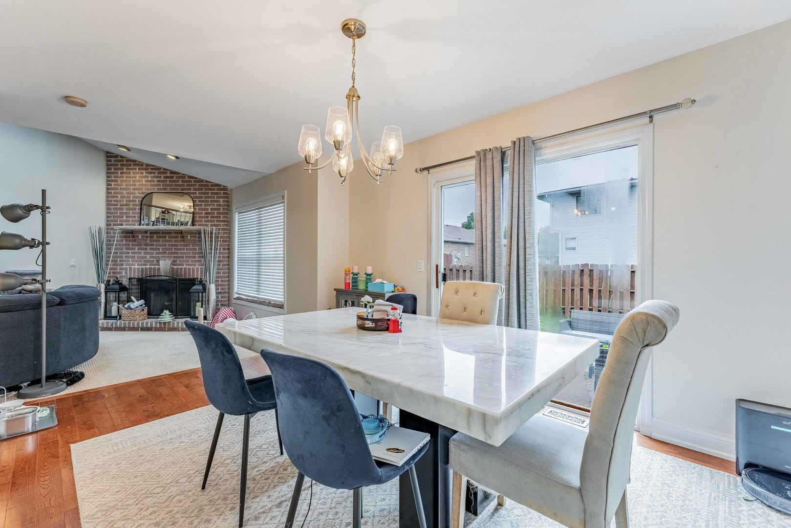 367 Inner Circle Drive, Bolingbrook, IL 60490 367 Inner Circle Drive, Bolingbrook, IL 60490