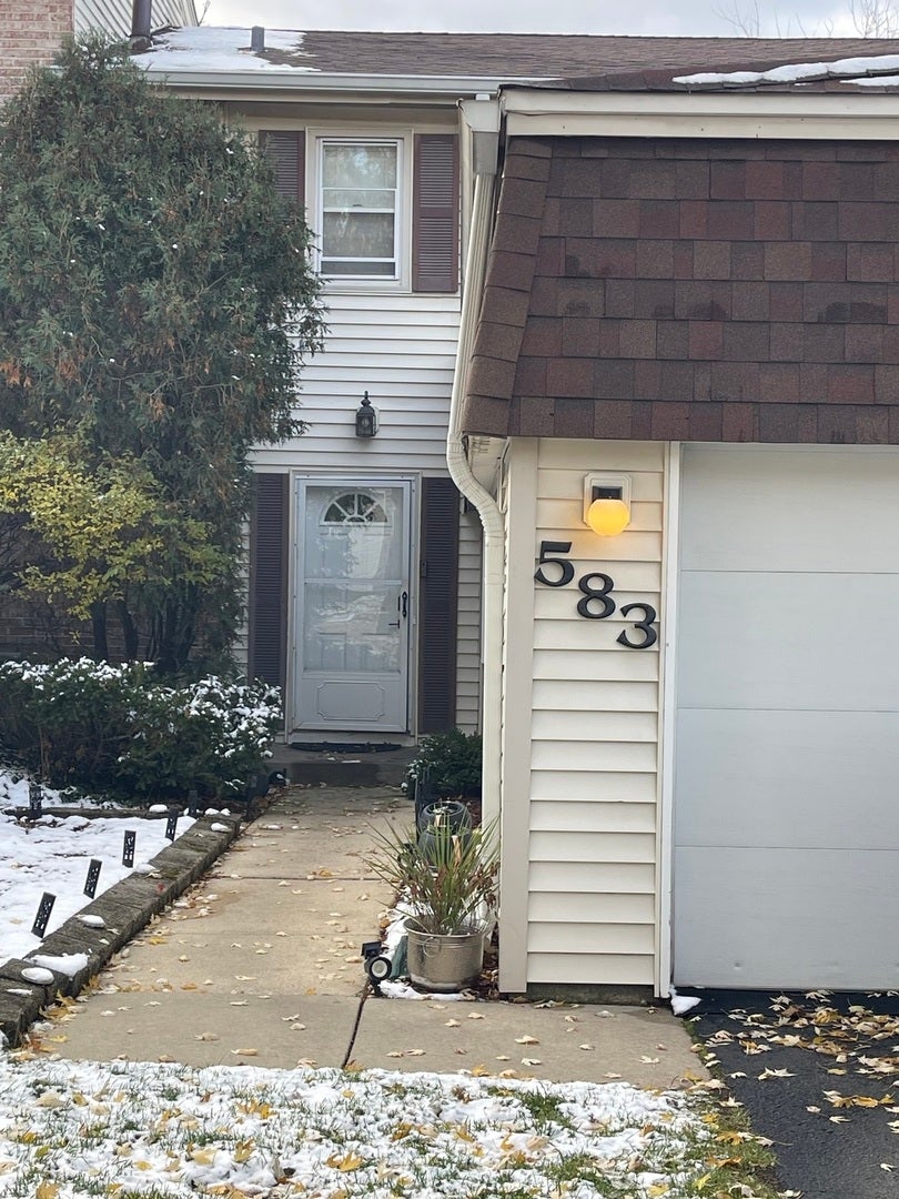 583 Norman Road, Bolingbrook, IL 60440 583 Norman Road, Bolingbrook, IL 60440