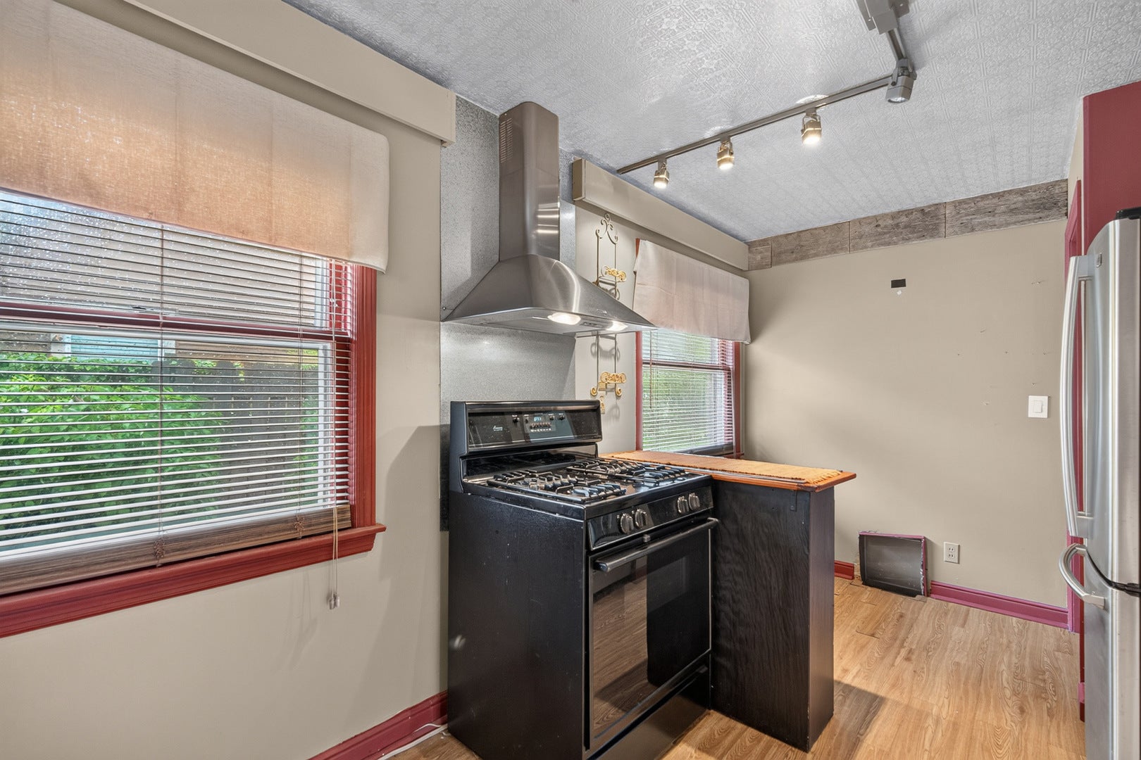 474 Sunset Drive, Elgin, IL 60123 474 Sunset Drive, Elgin, IL 60123