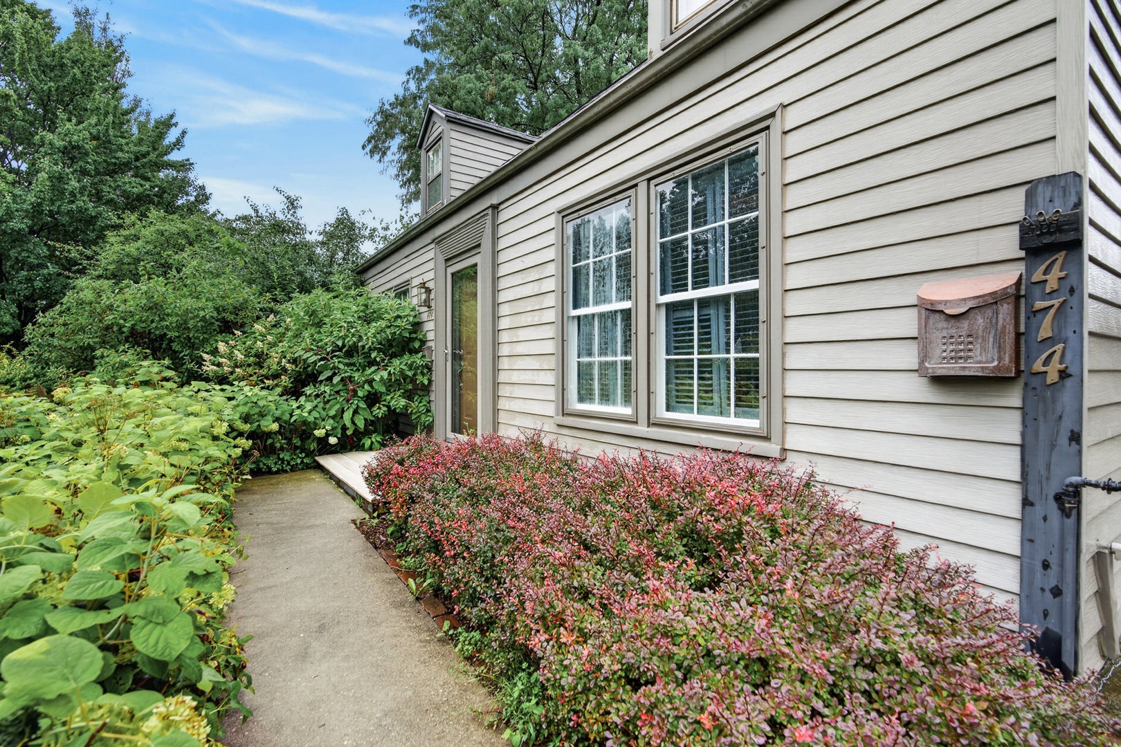 474 Sunset Drive, Elgin, IL 60123 474 Sunset Drive, Elgin, IL 60123