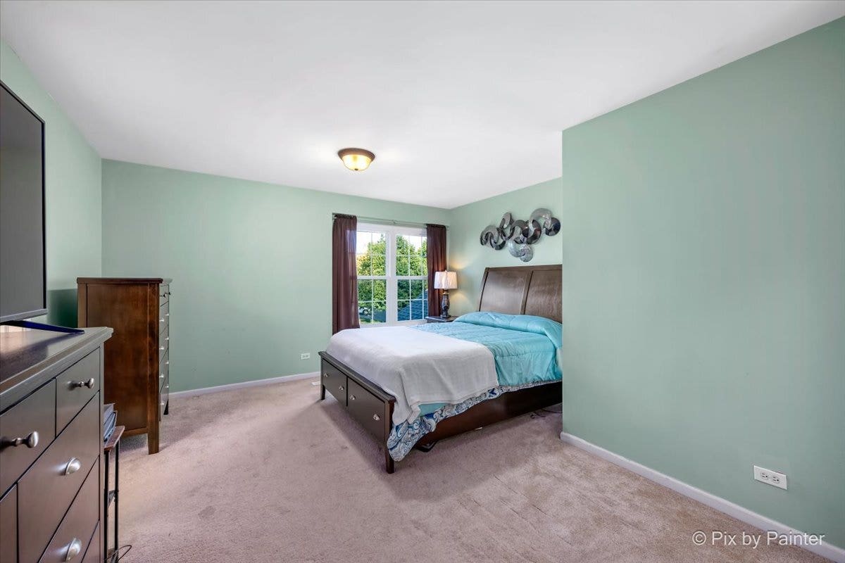 102 Neutrenton Avenue, Elgin, IL 60120 102 Neutrenton Avenue, Elgin, IL 60120