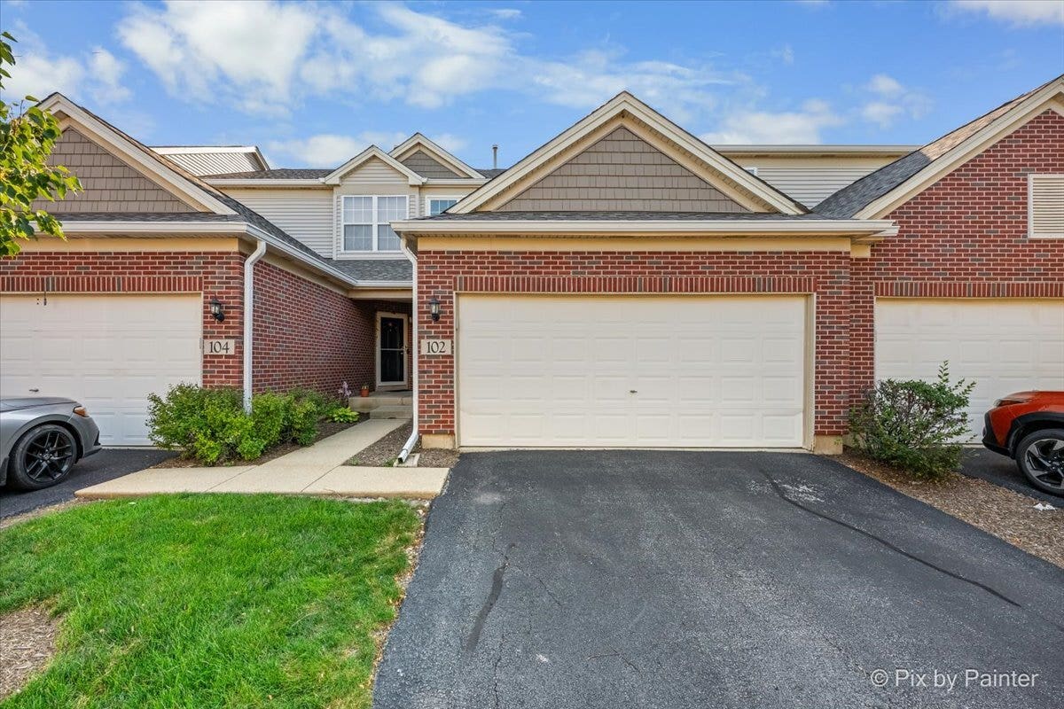 102 Neutrenton Avenue, Elgin, IL 60120 102 Neutrenton Avenue, Elgin, IL 60120