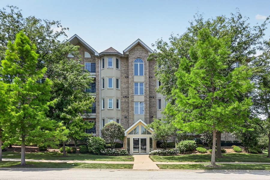 Property photo for 16040 Boardwalk Lane, #2B, Orland Park, IL