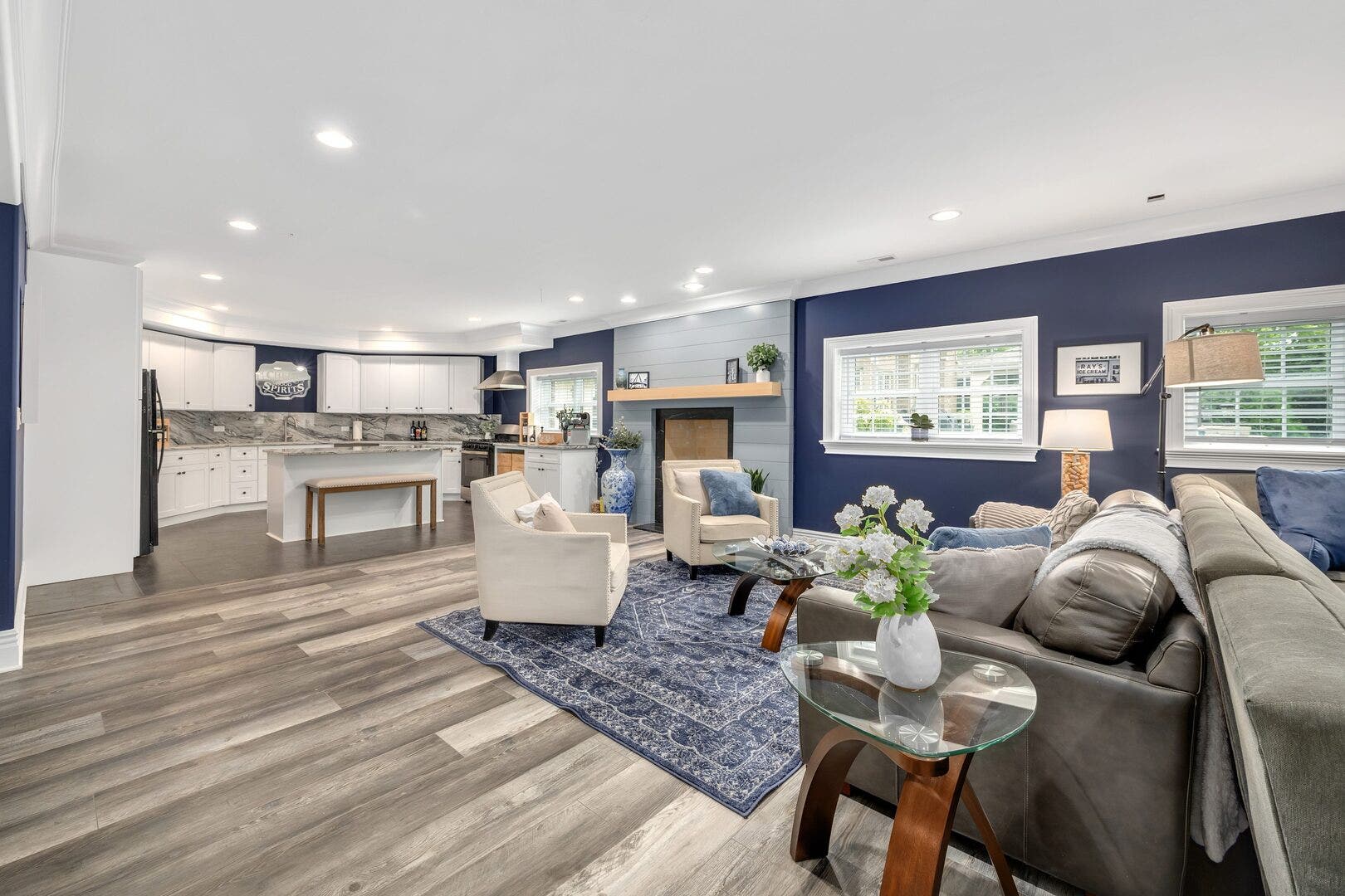 4050 Sterling Road, Downers Grove, IL 60515 4050 Sterling Road, Downers Grove, IL 60515