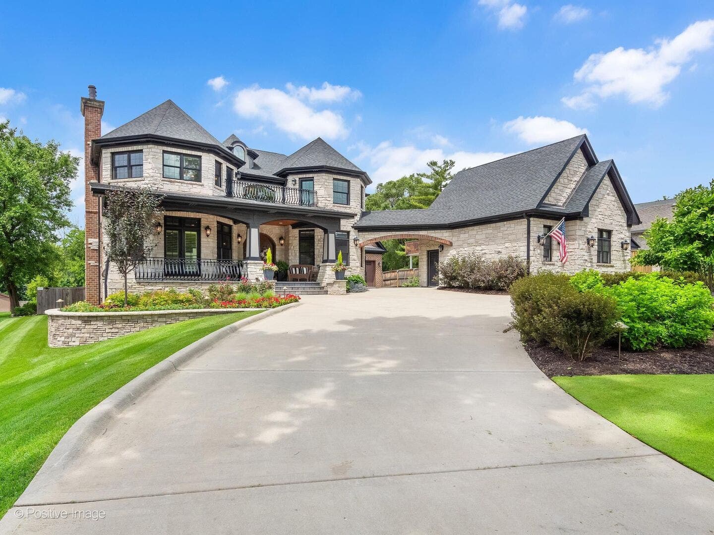 4050 Sterling Road, Downers Grove, IL 60515 4050 Sterling Road, Downers Grove, IL 60515
