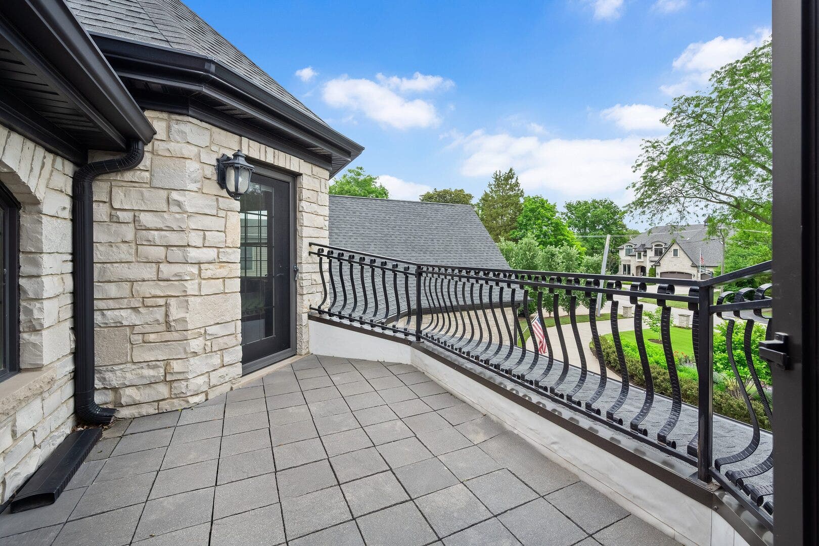 4050 Sterling Road, Downers Grove, IL 60515 4050 Sterling Road, Downers Grove, IL 60515