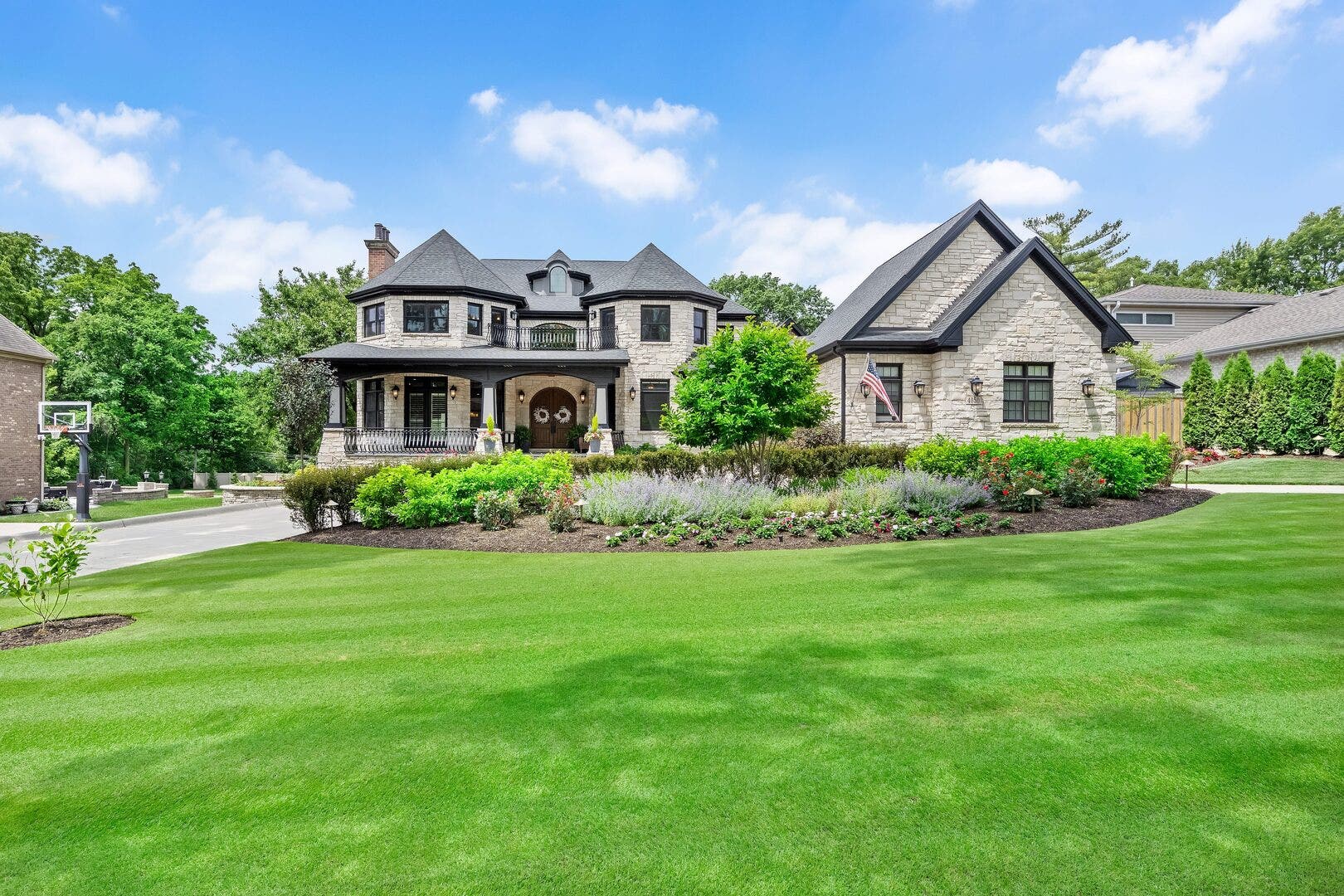 4050 Sterling Road, Downers Grove, IL 60515 4050 Sterling Road, Downers Grove, IL 60515