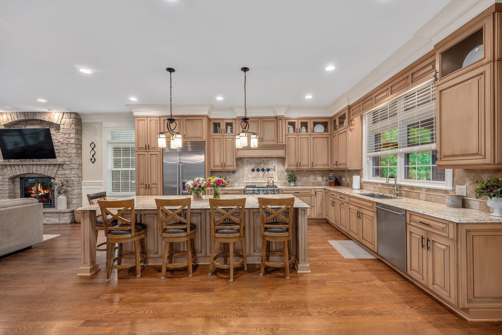 4050 Sterling Road, Downers Grove, IL 60515 4050 Sterling Road, Downers Grove, IL 60515