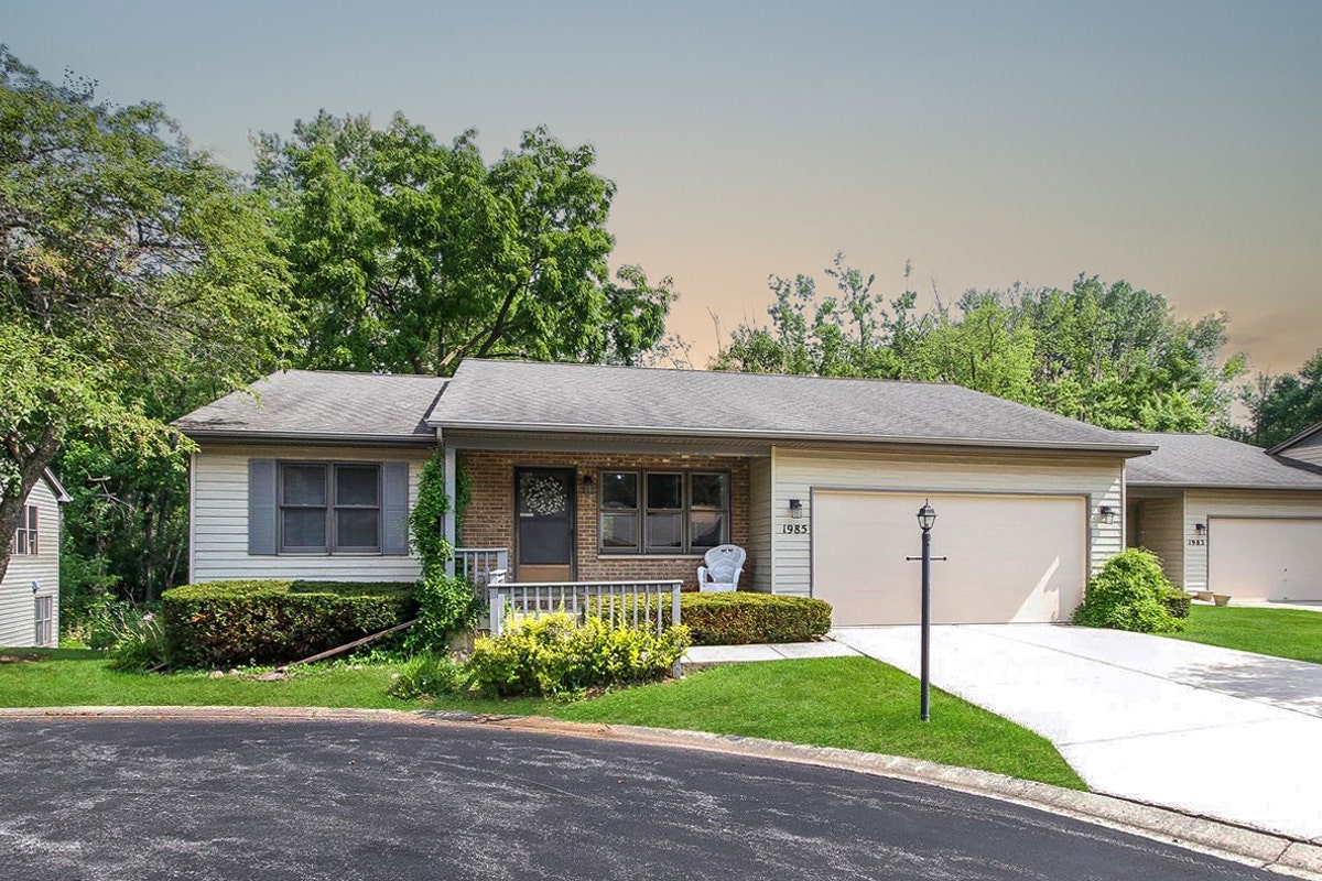 1985 Sandy Creek Drive, #1985, Elgin, IL 60123 1985 Sandy Creek Drive, #1985, Elgin, IL 60123