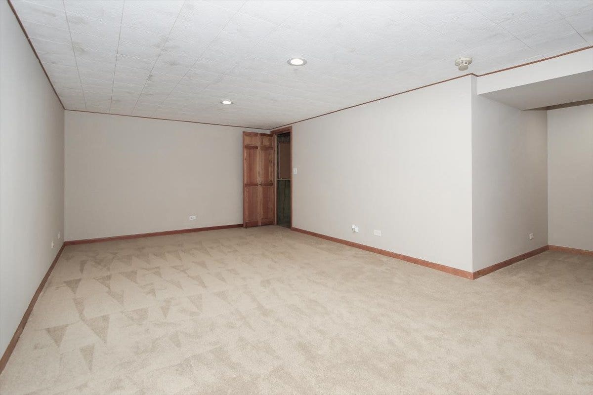 1985 Sandy Creek Drive, #1985, Elgin, IL 60123 1985 Sandy Creek Drive, #1985, Elgin, IL 60123