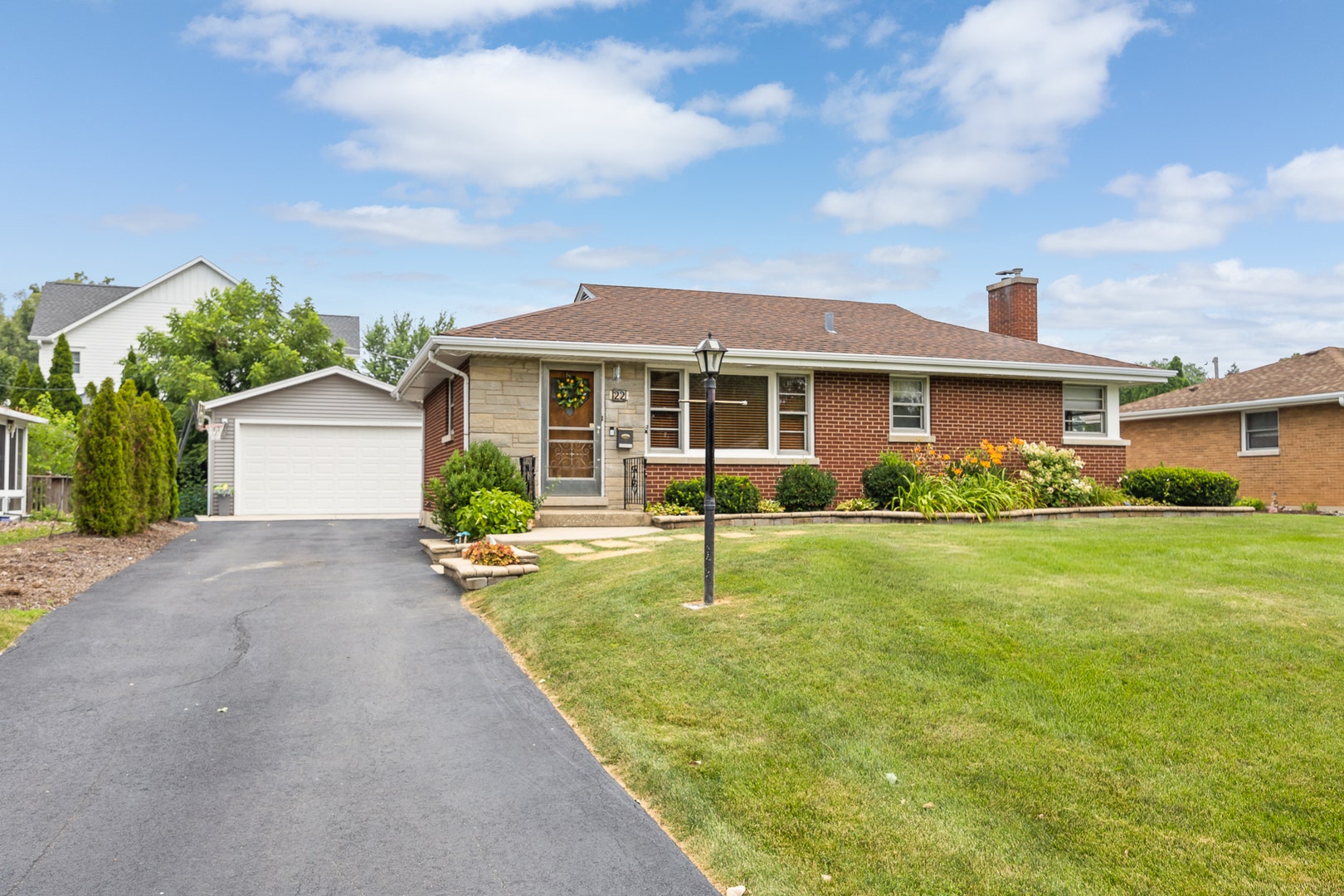 22 6th Street, Downers Grove, IL 60515