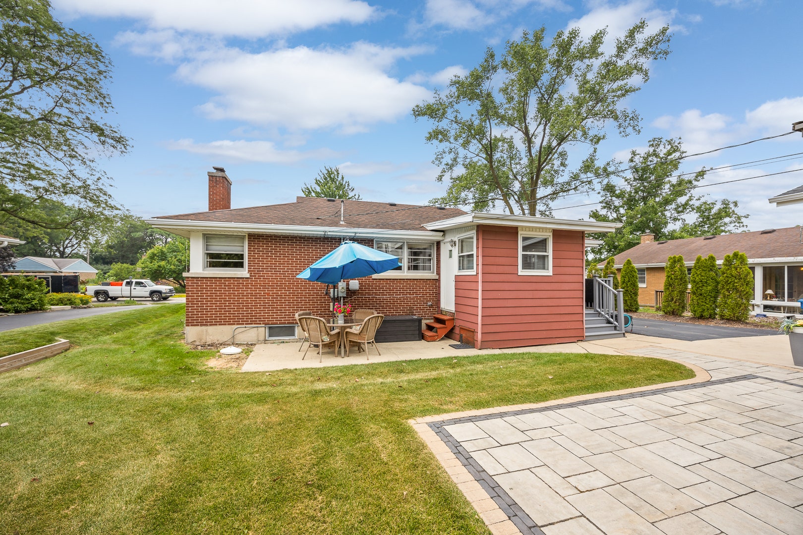 22 6th Street, Downers Grove, IL 60515