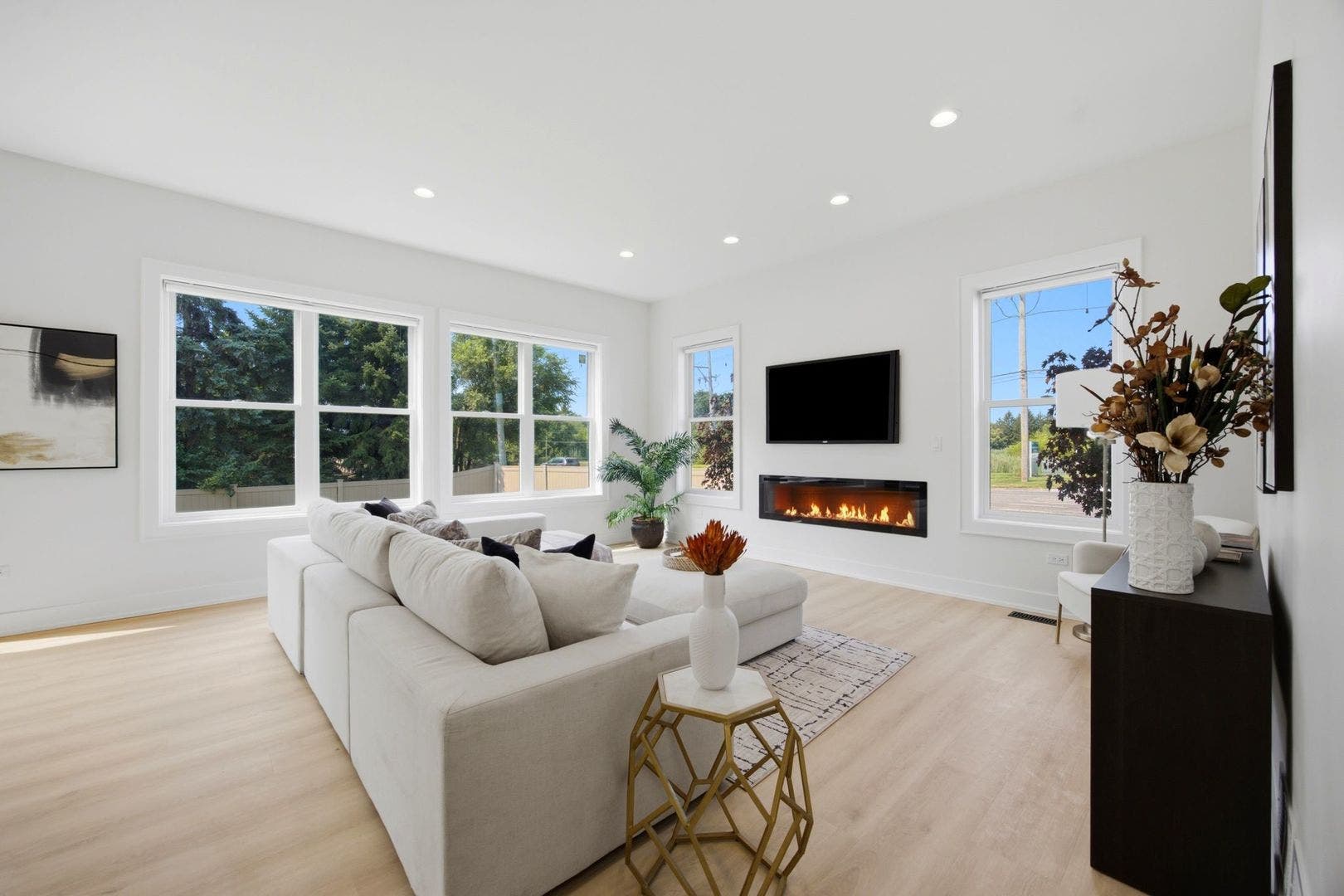949 Internationale Parkway, Woodridge, IL 60517 949 Internationale Parkway, Woodridge, IL 60517