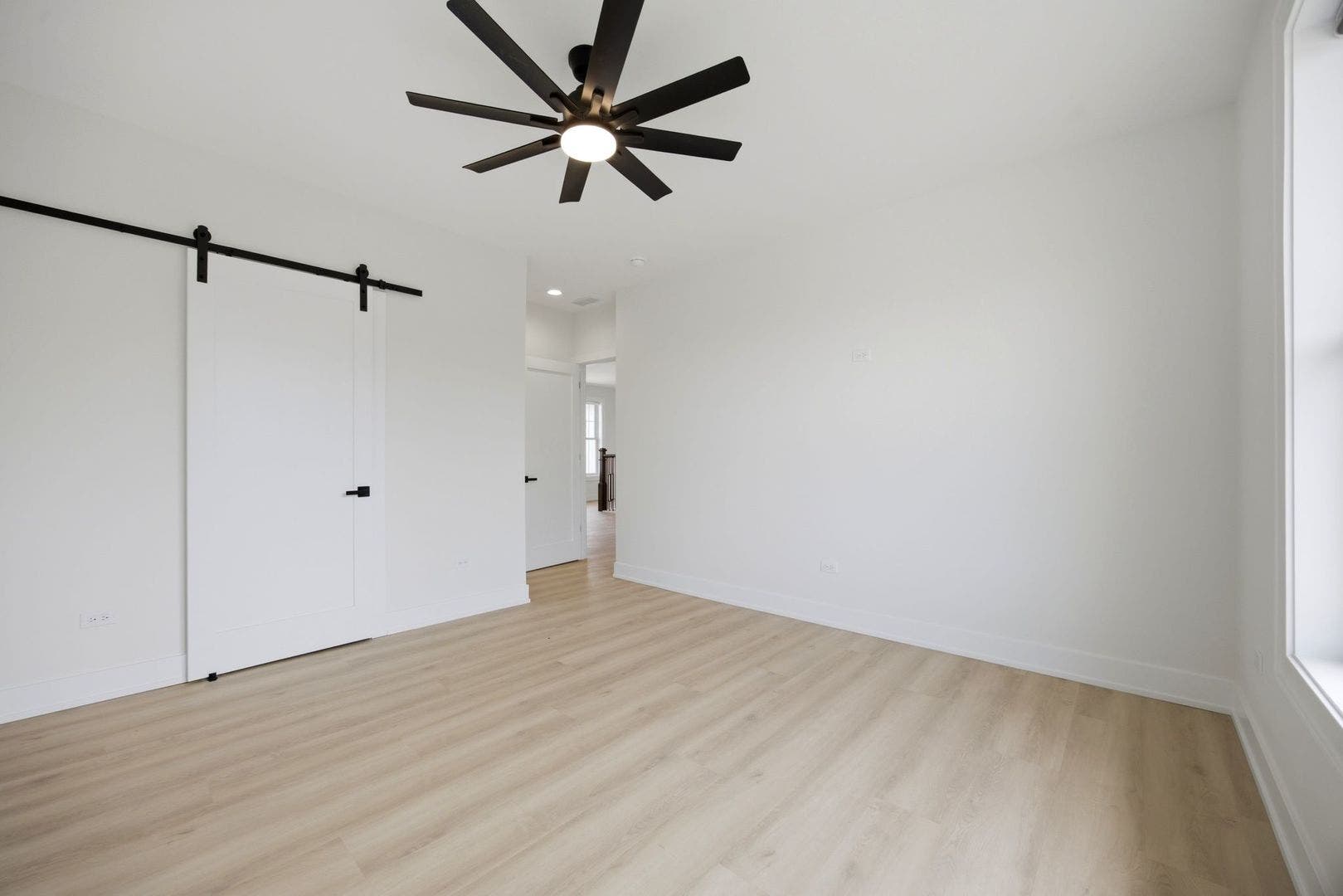949 Internationale Parkway, Woodridge, IL 60517 949 Internationale Parkway, Woodridge, IL 60517