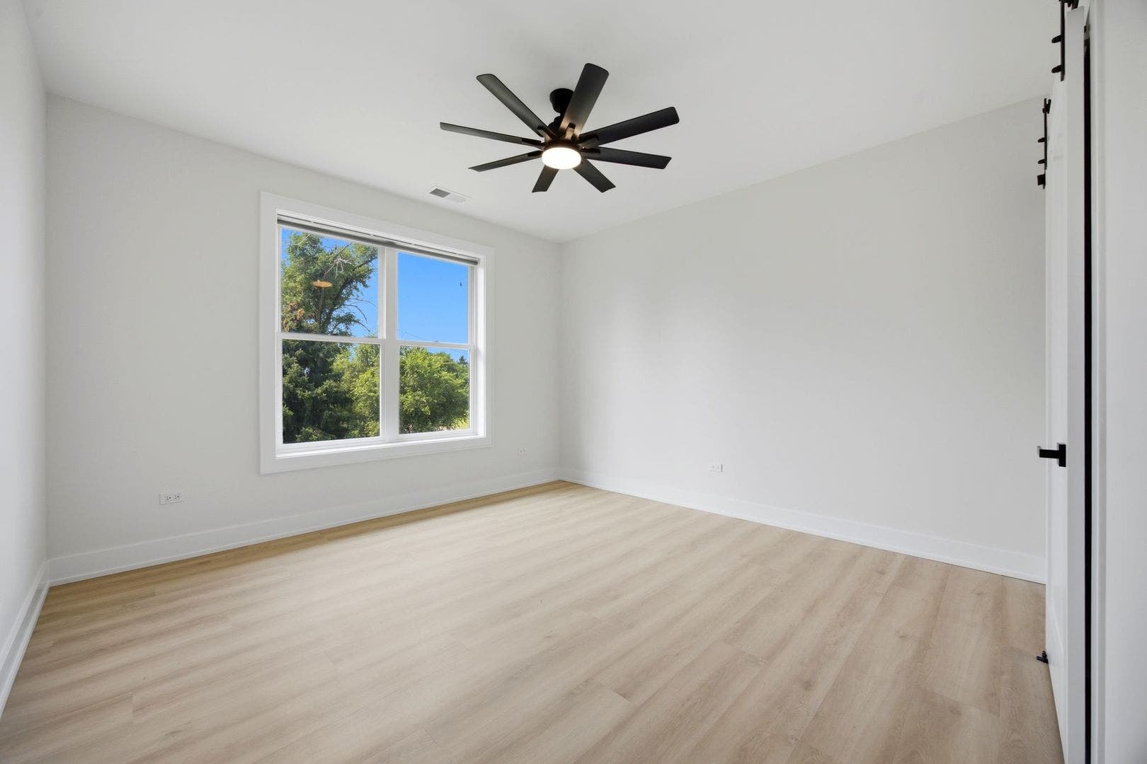 949 Internationale Parkway, Woodridge, IL 60517 949 Internationale Parkway, Woodridge, IL 60517