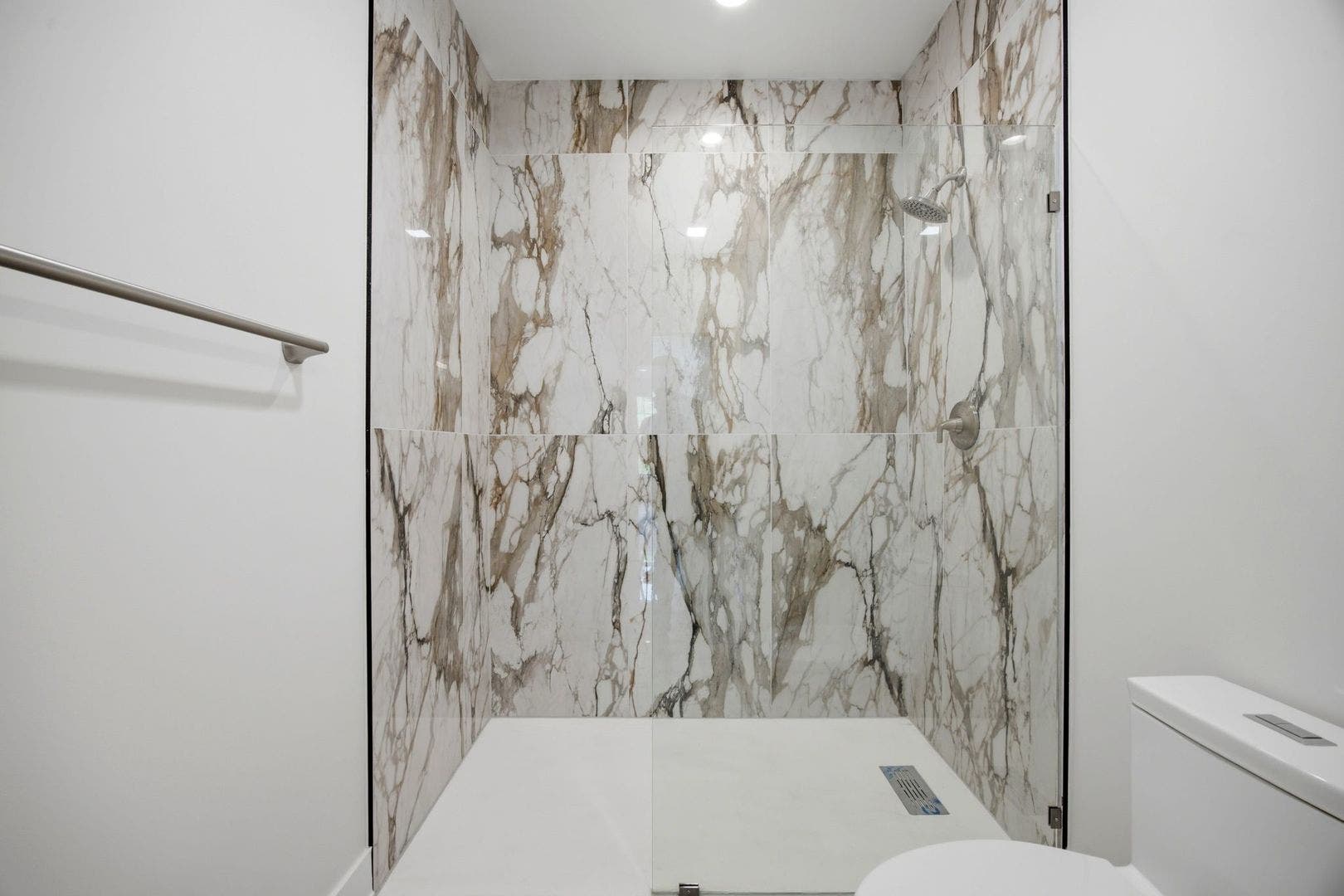 949 Internationale Parkway, Woodridge, IL 60517 949 Internationale Parkway, Woodridge, IL 60517