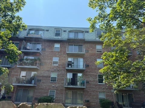 5125 Blodgett Avenue, #415T, Downers Grove, IL 60515 5125 Blodgett Avenue, #415T, Downers Grove, IL 60515