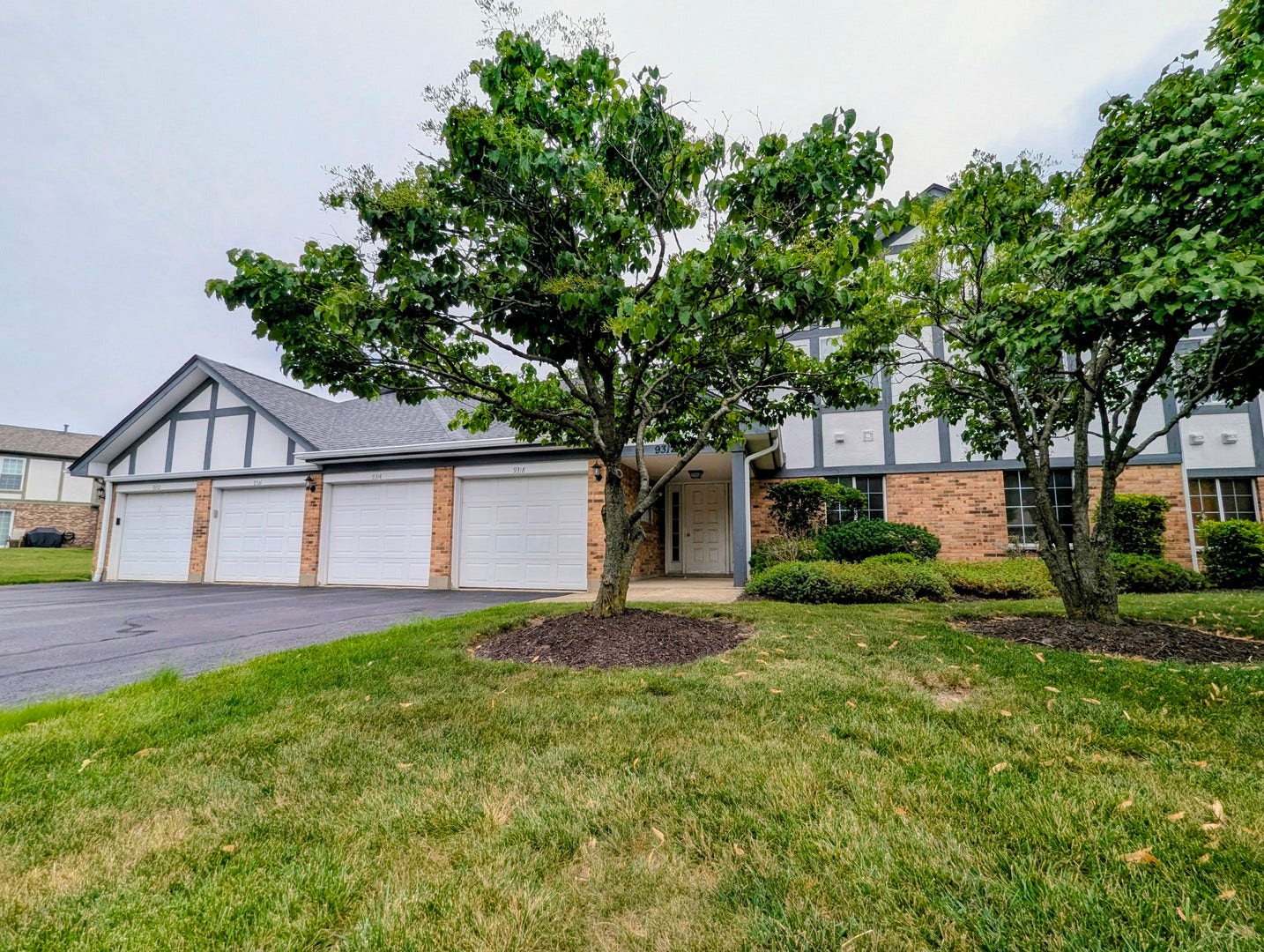 9318 Montgomery Drive, #9318, Orland Park, IL 60462