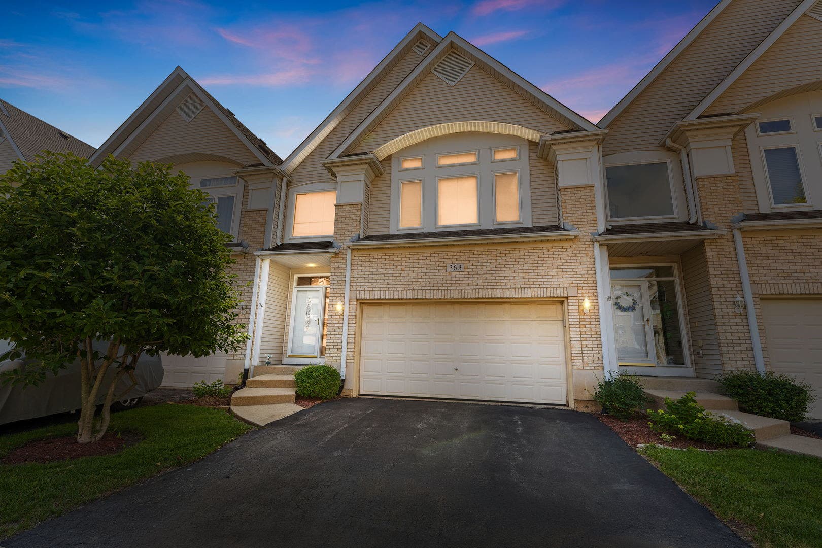 363 Aaron Lane, Bolingbrook, IL 60440 363 Aaron Lane, Bolingbrook, IL 60440
