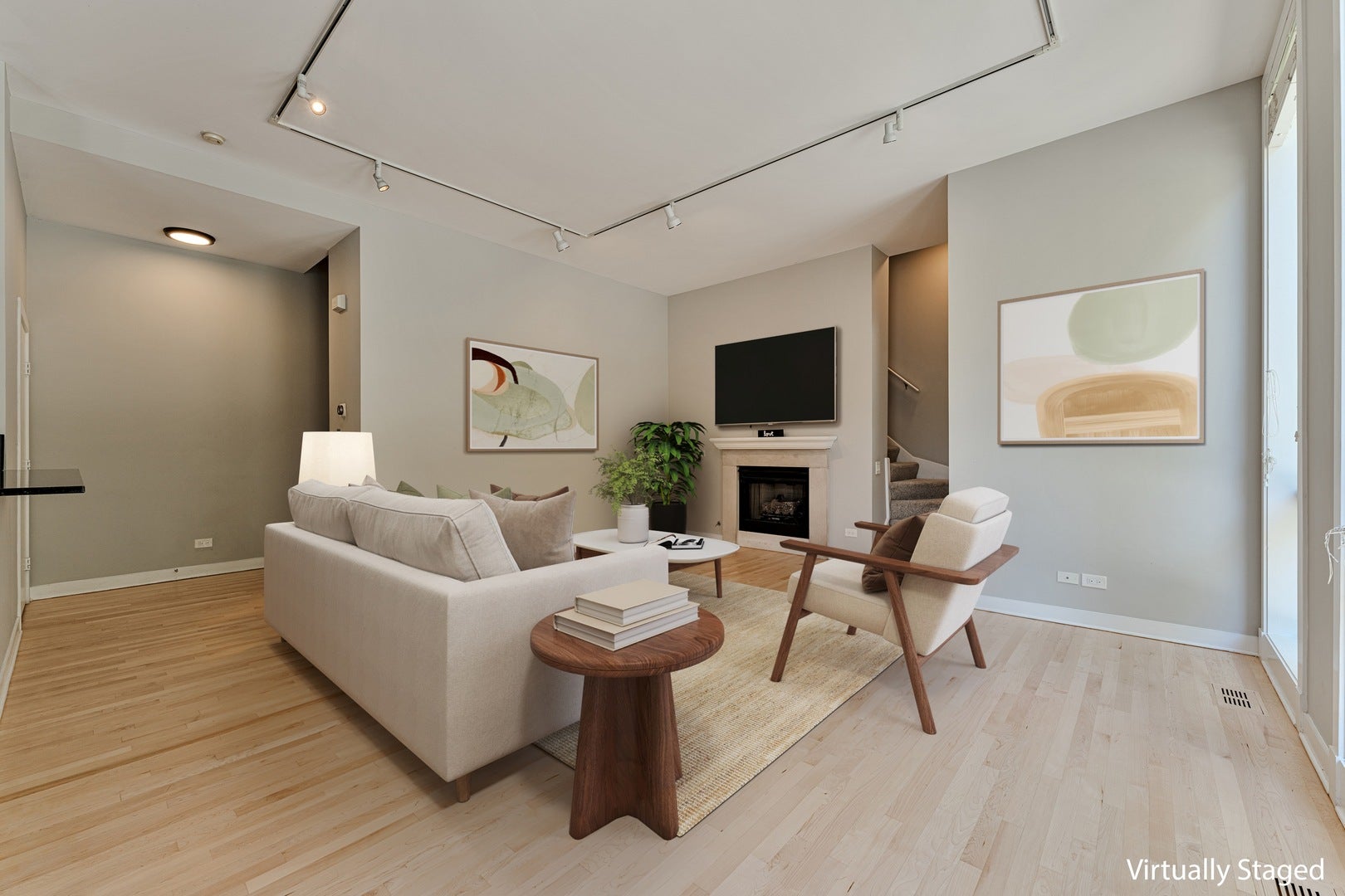 310 N Des Plaines Street, #A, Chicago, IL 60661 310 N Des Plaines Street, #A, Chicago, IL 60661