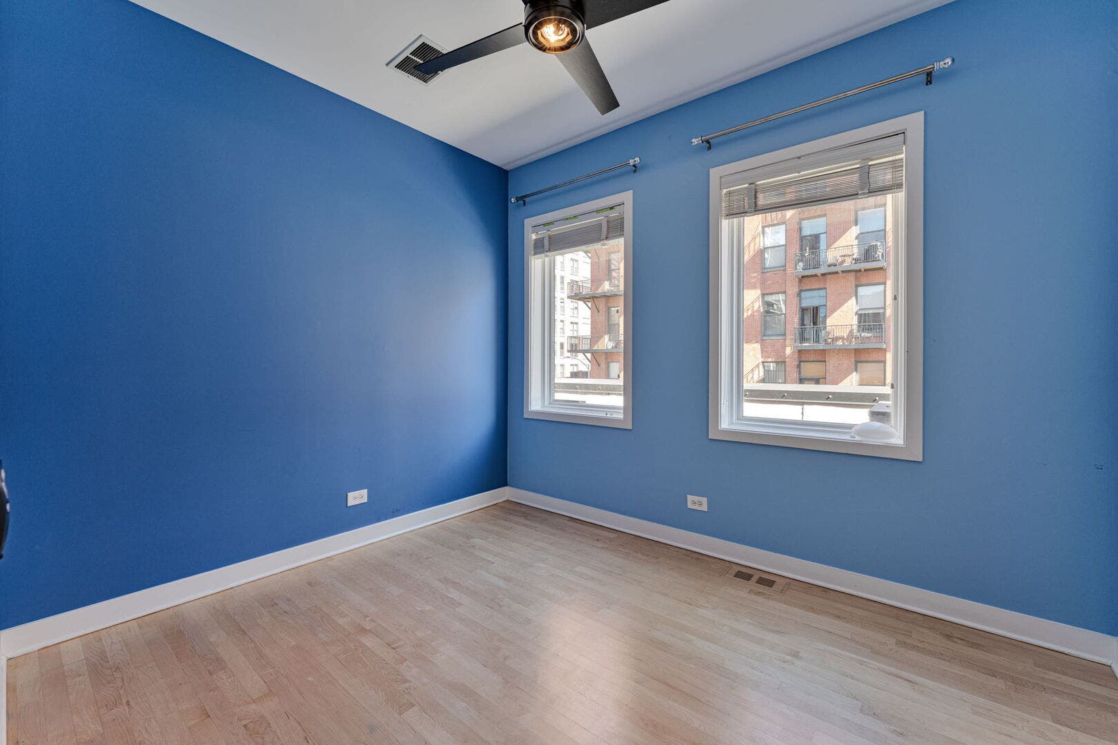 310 N Des Plaines Street, #A, Chicago, IL 60661 310 N Des Plaines Street, #A, Chicago, IL 60661