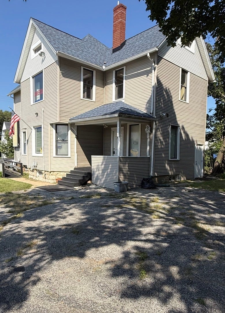 727 N. Lake St N Lake Street N, Aurora, IL 60507 727 N. Lake St N Lake Street N, Aurora, IL 60507