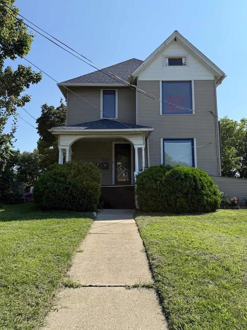 727 N. Lake St N Lake Street N, Aurora, IL 60507 727 N. Lake St N Lake Street N, Aurora, IL 60507