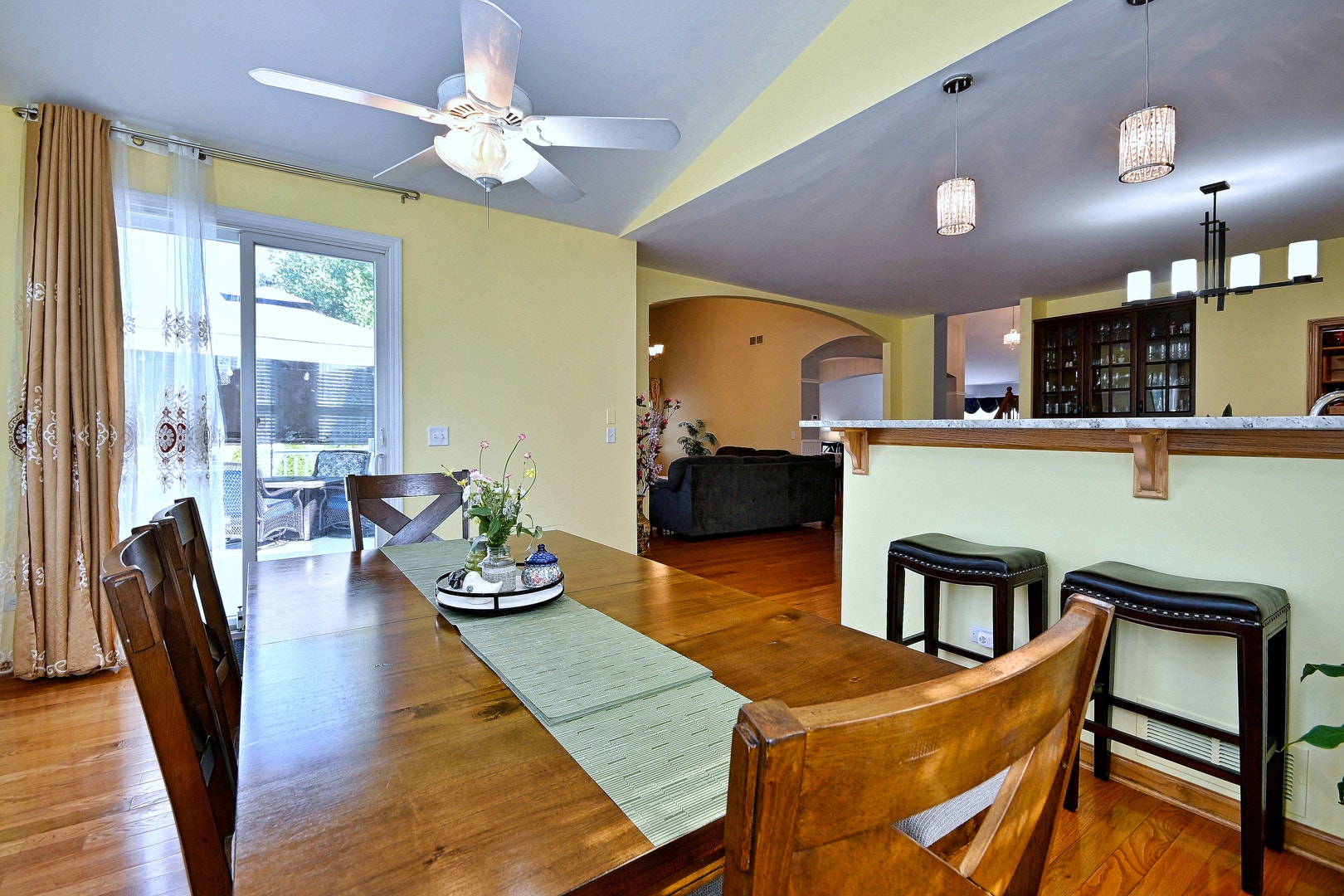 1452 Sage Drive, Bolingbrook, IL 60490 1452 Sage Drive, Bolingbrook, IL 60490