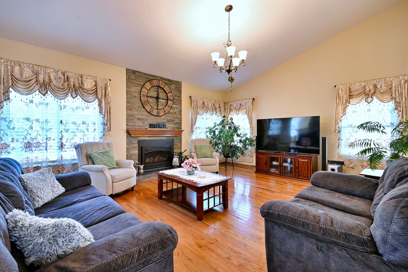1452 Sage Drive, Bolingbrook, IL 60490 1452 Sage Drive, Bolingbrook, IL 60490