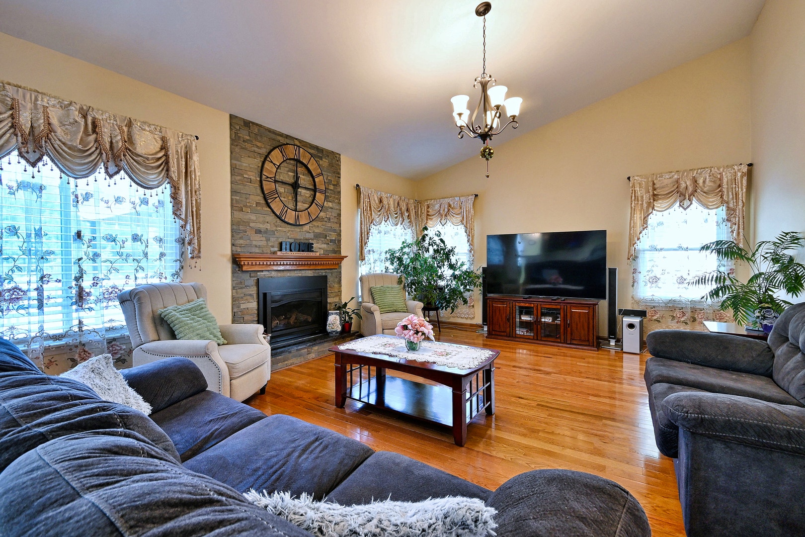 1452 Sage Drive, Bolingbrook, IL 60490 1452 Sage Drive, Bolingbrook, IL 60490