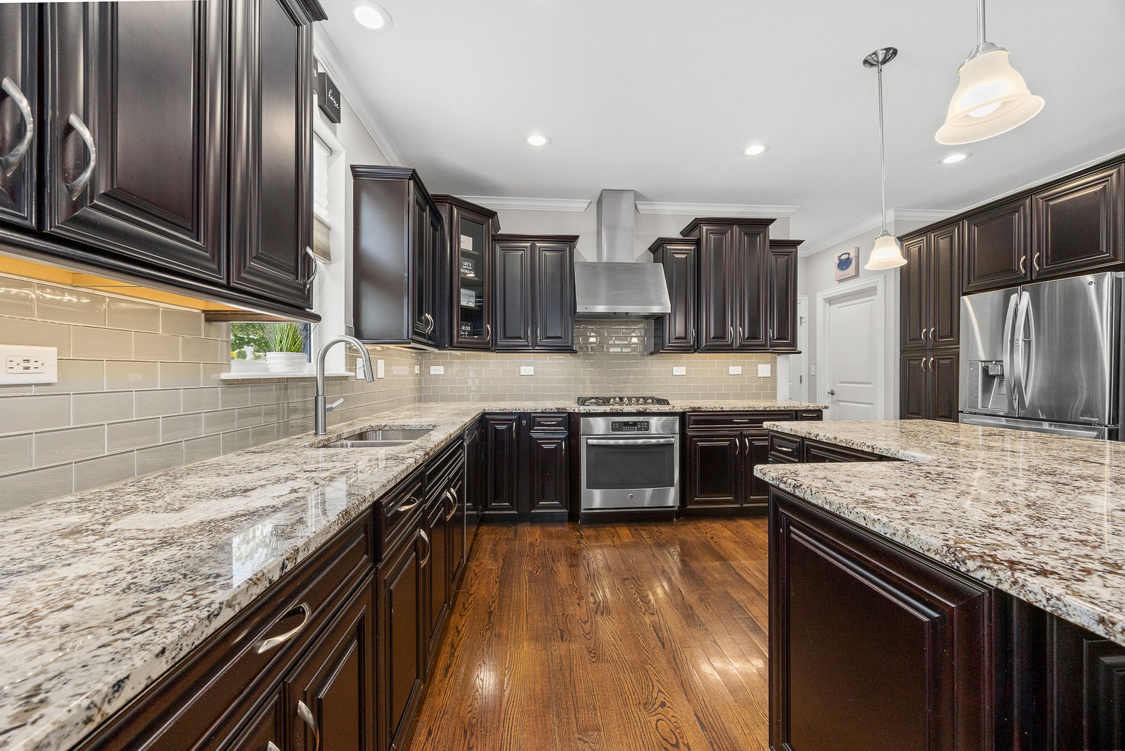 1354 35th Street, Downers Grove, IL 60515 1354 35th Street, Downers Grove, IL 60515