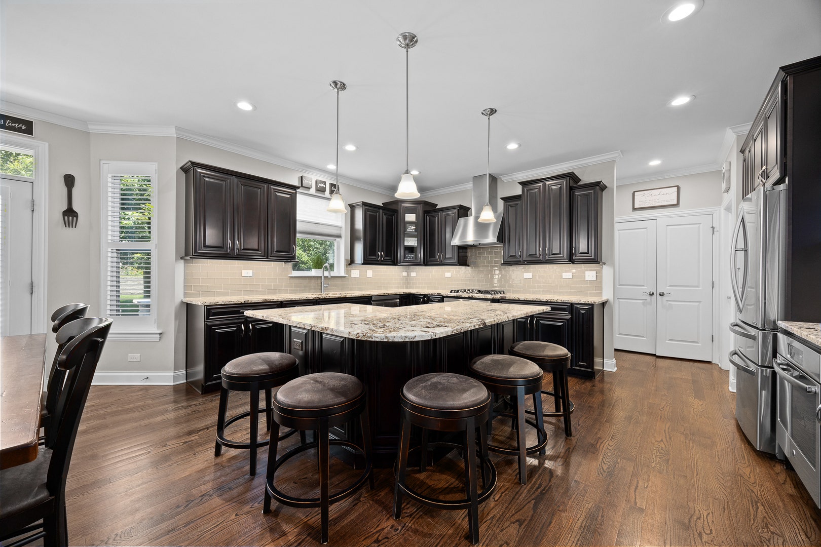 1354 35th Street, Downers Grove, IL 60515 1354 35th Street, Downers Grove, IL 60515