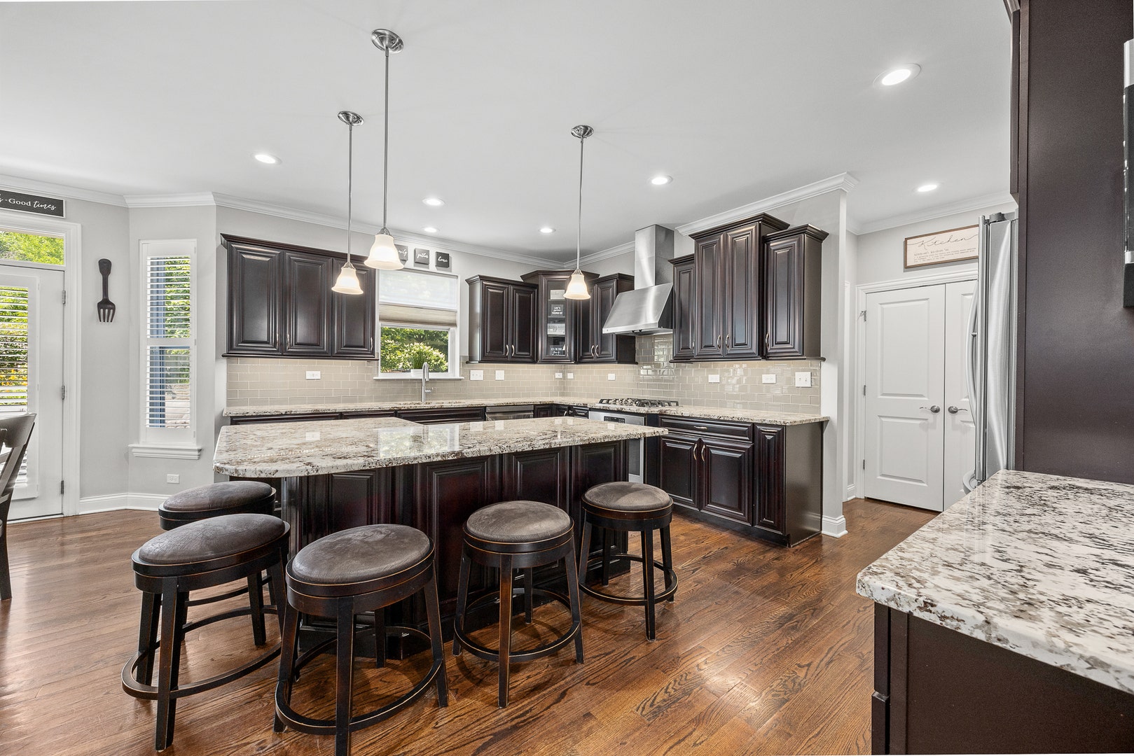 1354 35th Street, Downers Grove, IL 60515 1354 35th Street, Downers Grove, IL 60515