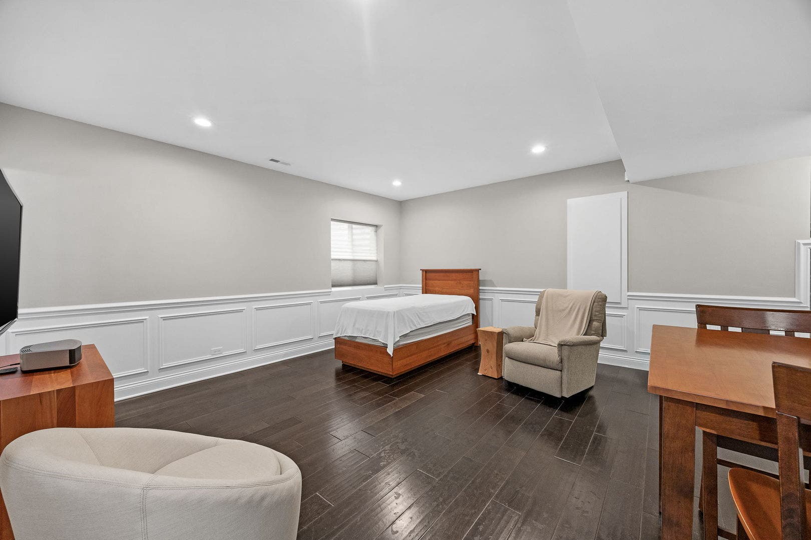 1354 35th Street, Downers Grove, IL 60515 1354 35th Street, Downers Grove, IL 60515