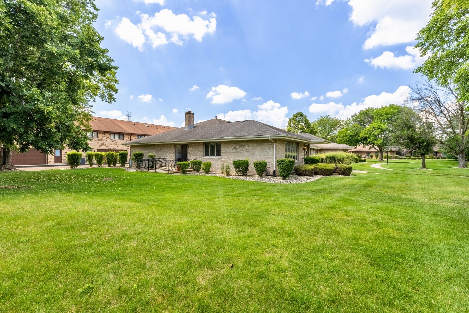 18201 Lynn Drive, #109, Orland Park, IL 60467
