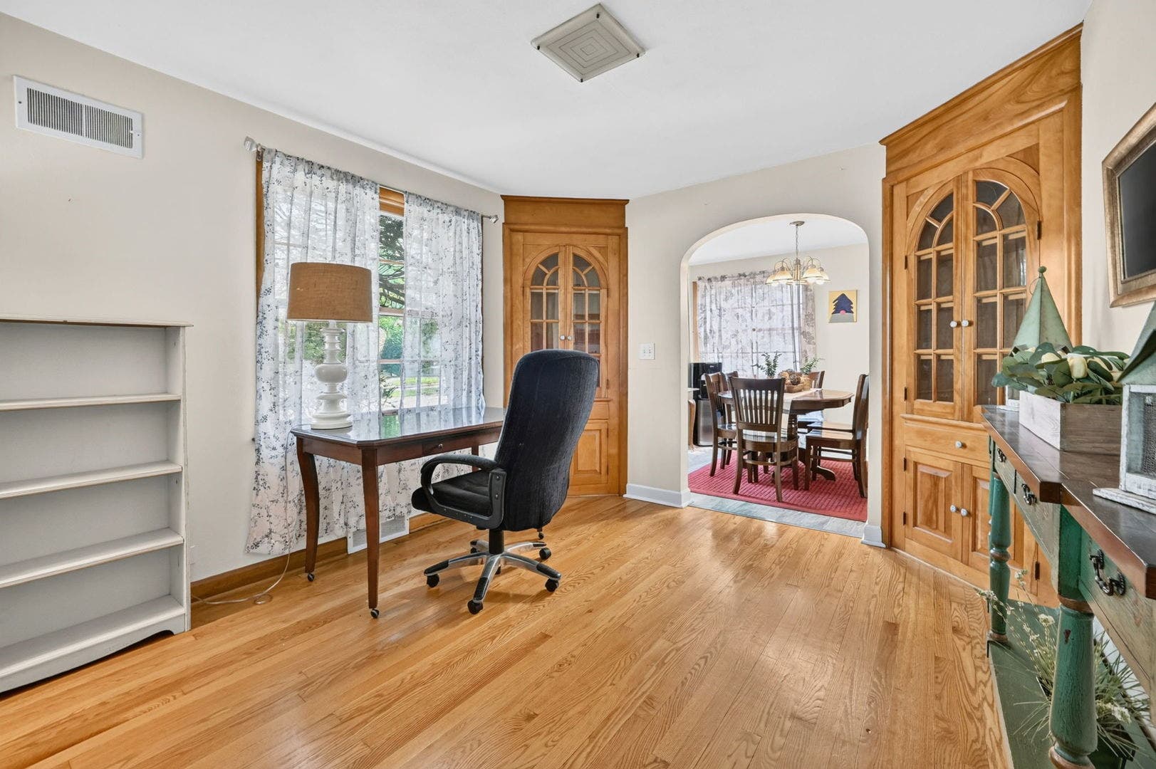 649 N Spring Street, Elgin, IL 60120 649 N Spring Street, Elgin, IL 60120