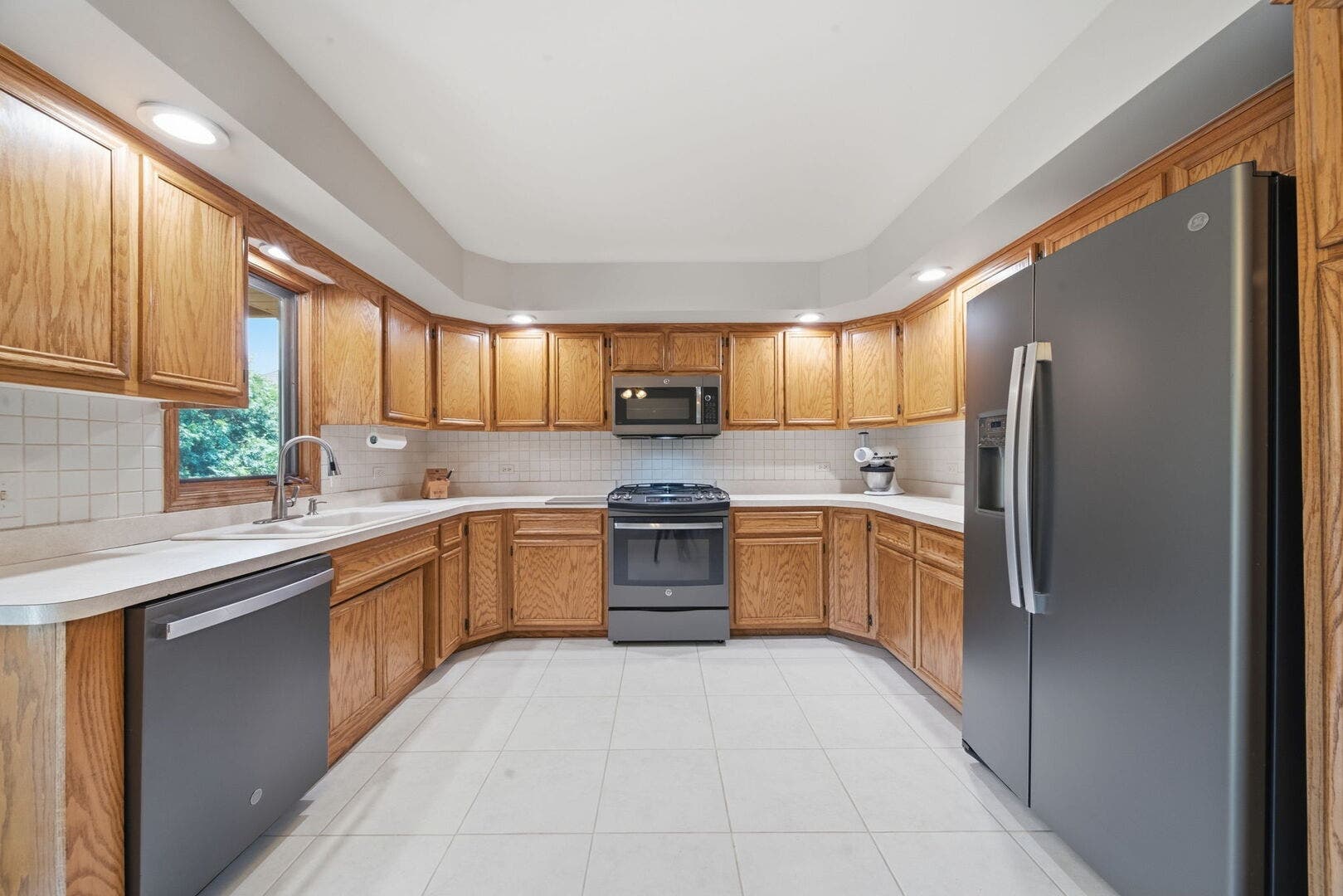 14519 S Pine Grove Drive, Homer Glen, IL 60491