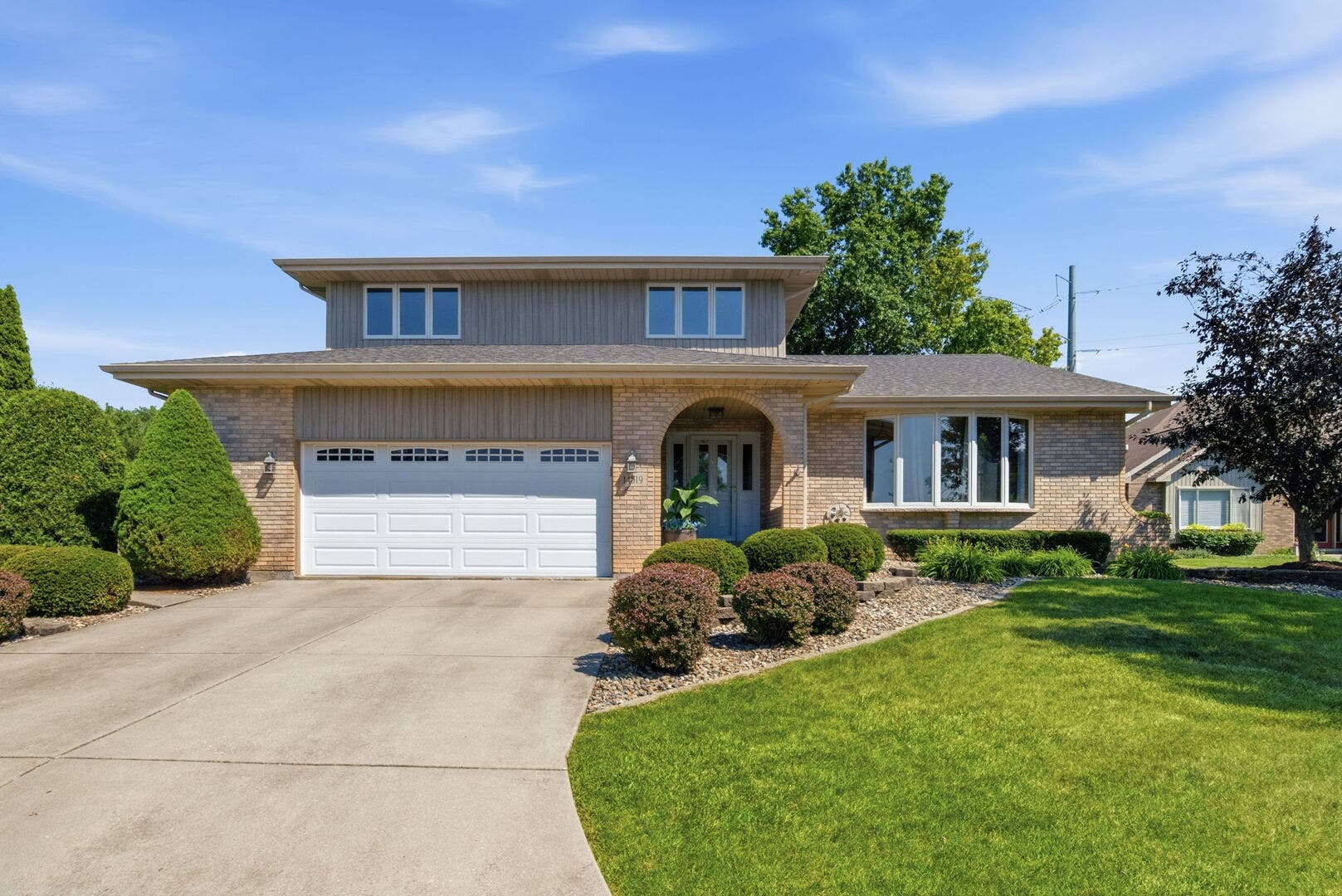14519 S Pine Grove Drive, Homer Glen, IL 60491