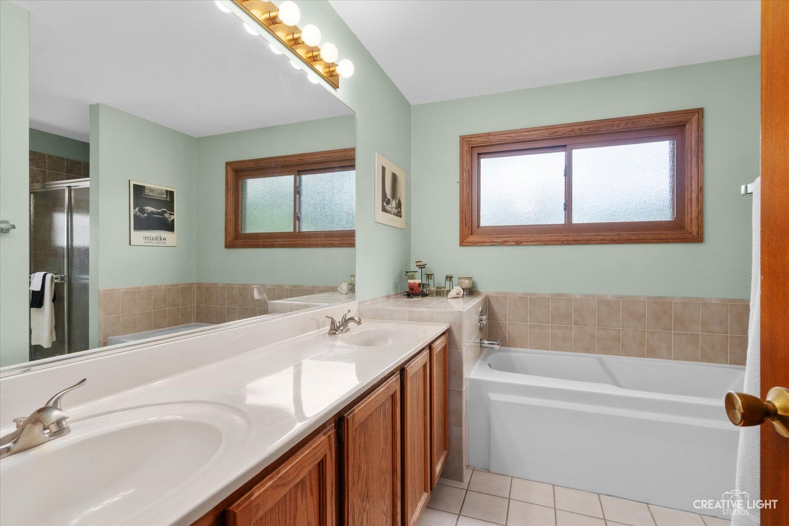 78 Forestview Lane, Aurora, IL 60502