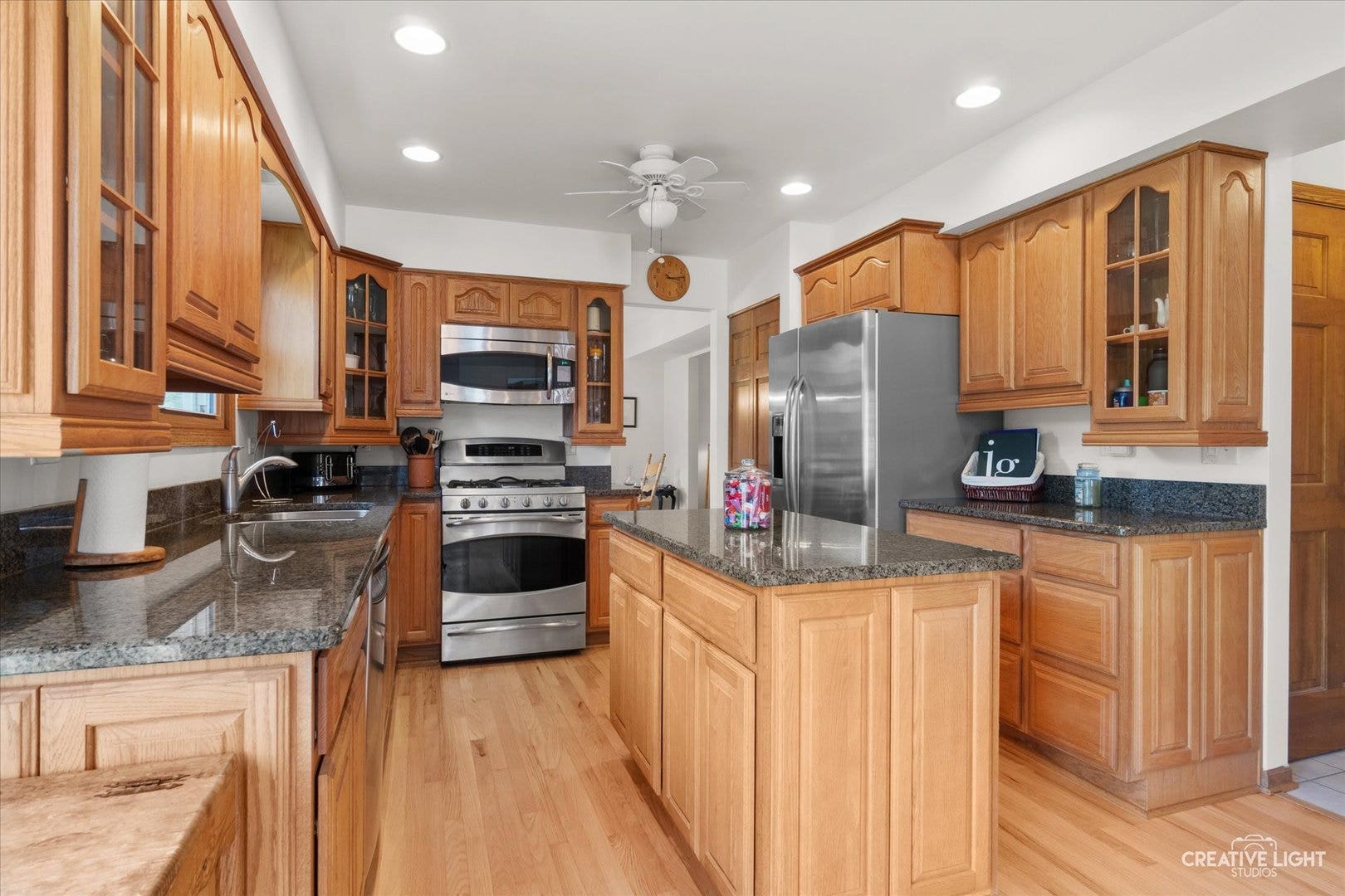 78 Forestview Lane, Aurora, IL 60502