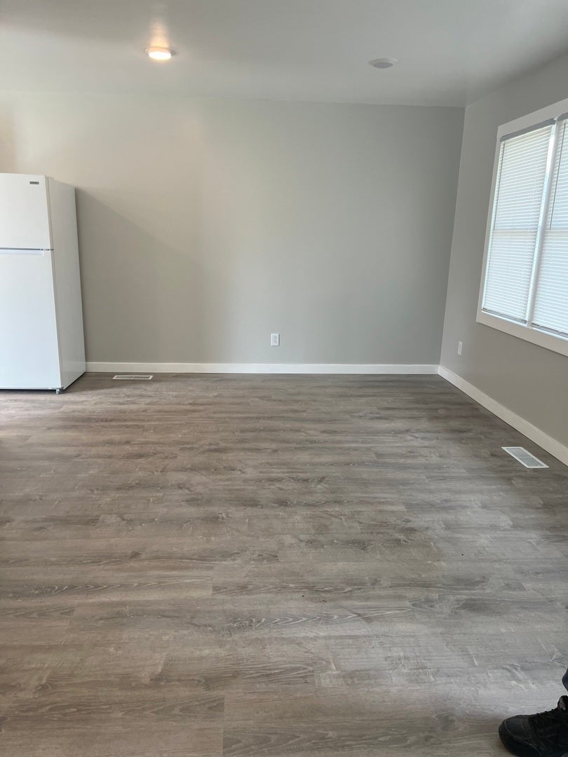 2016 Capri Avenue, Joliet, IL 60436 2016 Capri Avenue, Joliet, IL 60436